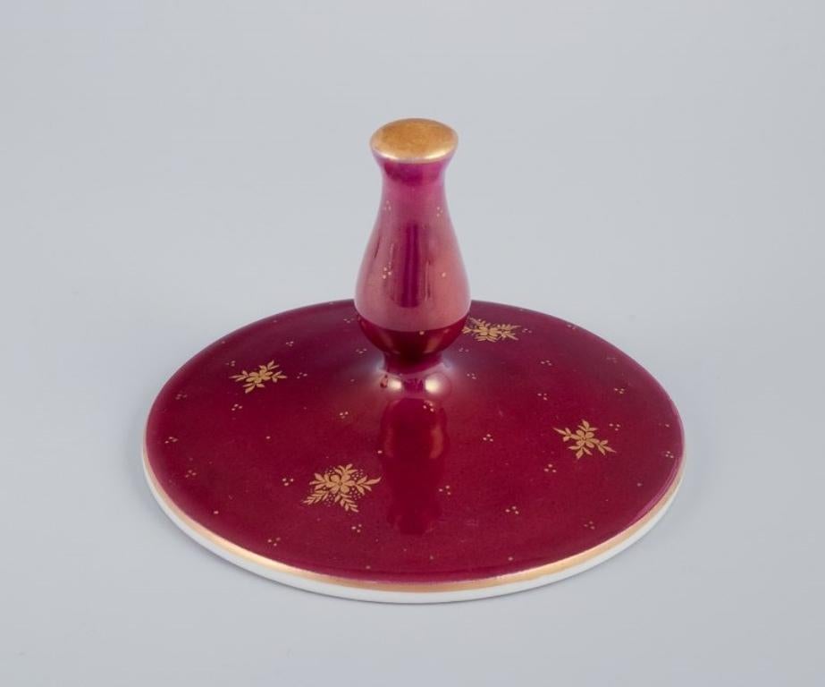20th Century Rosenthal and Wien. Early lidded porcelain vase with two handles. Classic form. For Sale