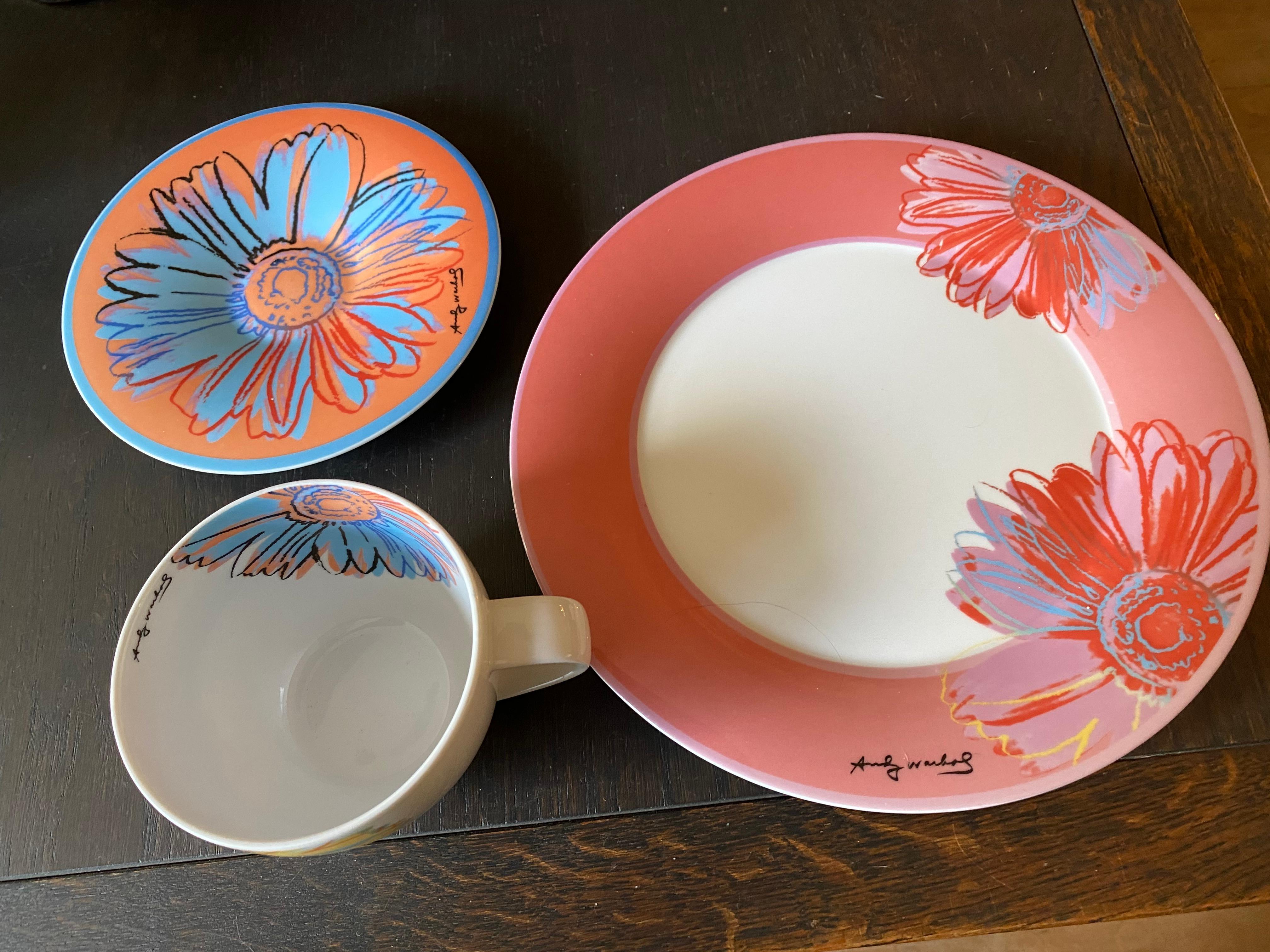 Rosenthal Andy Warhol Daisy Breakfast Sets (price for 3 sets) In Good Condition For Sale In Waddinxveen, ZH