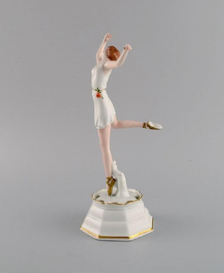 Rosenthal Art Deco Porcelain Figurine, Ballerina, 1930s In Excellent Condition For Sale In Copenhagen, DK