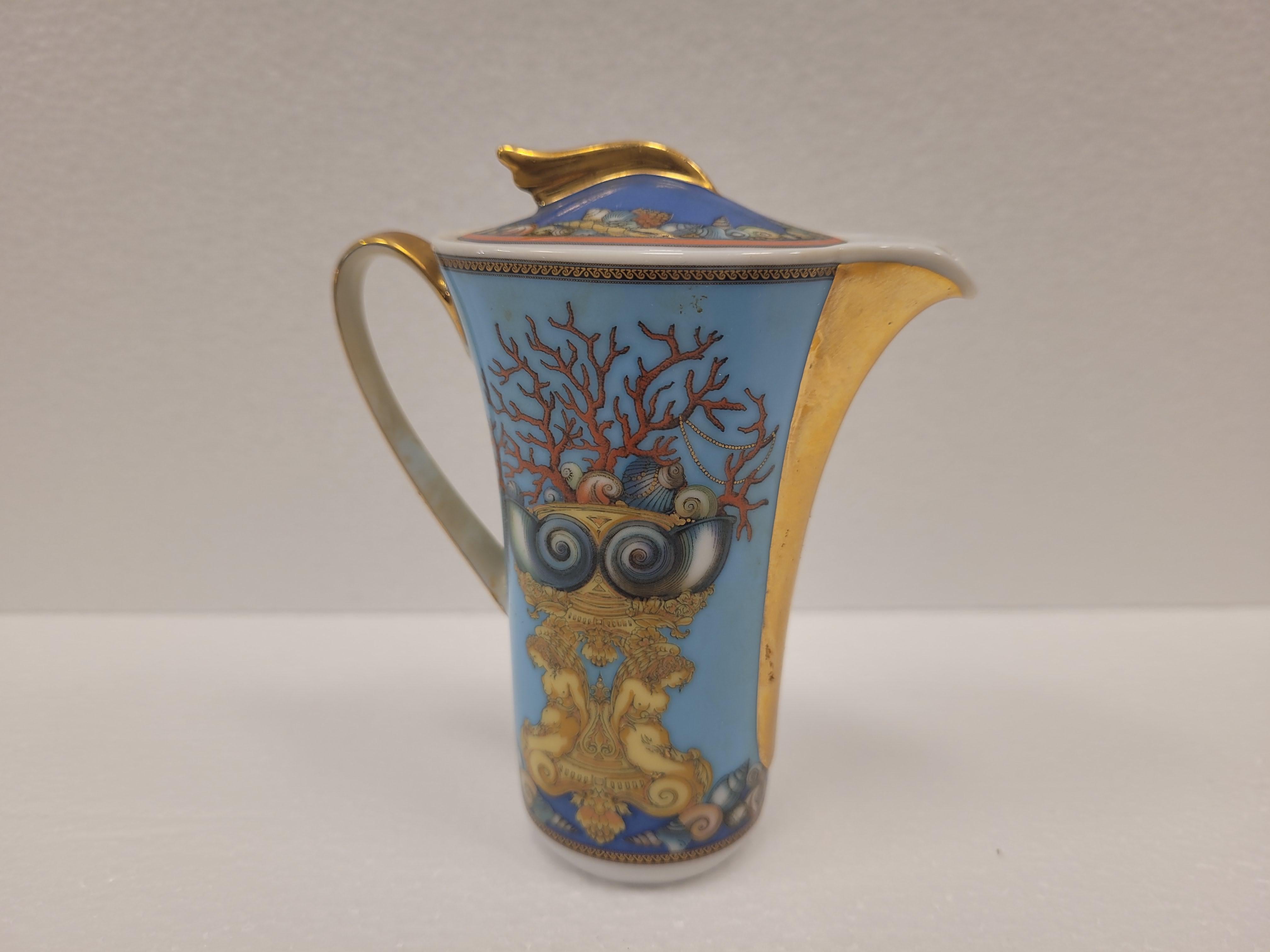 Rosenthal  Bleu Porcelain jug designed by Versace  For Sale 15