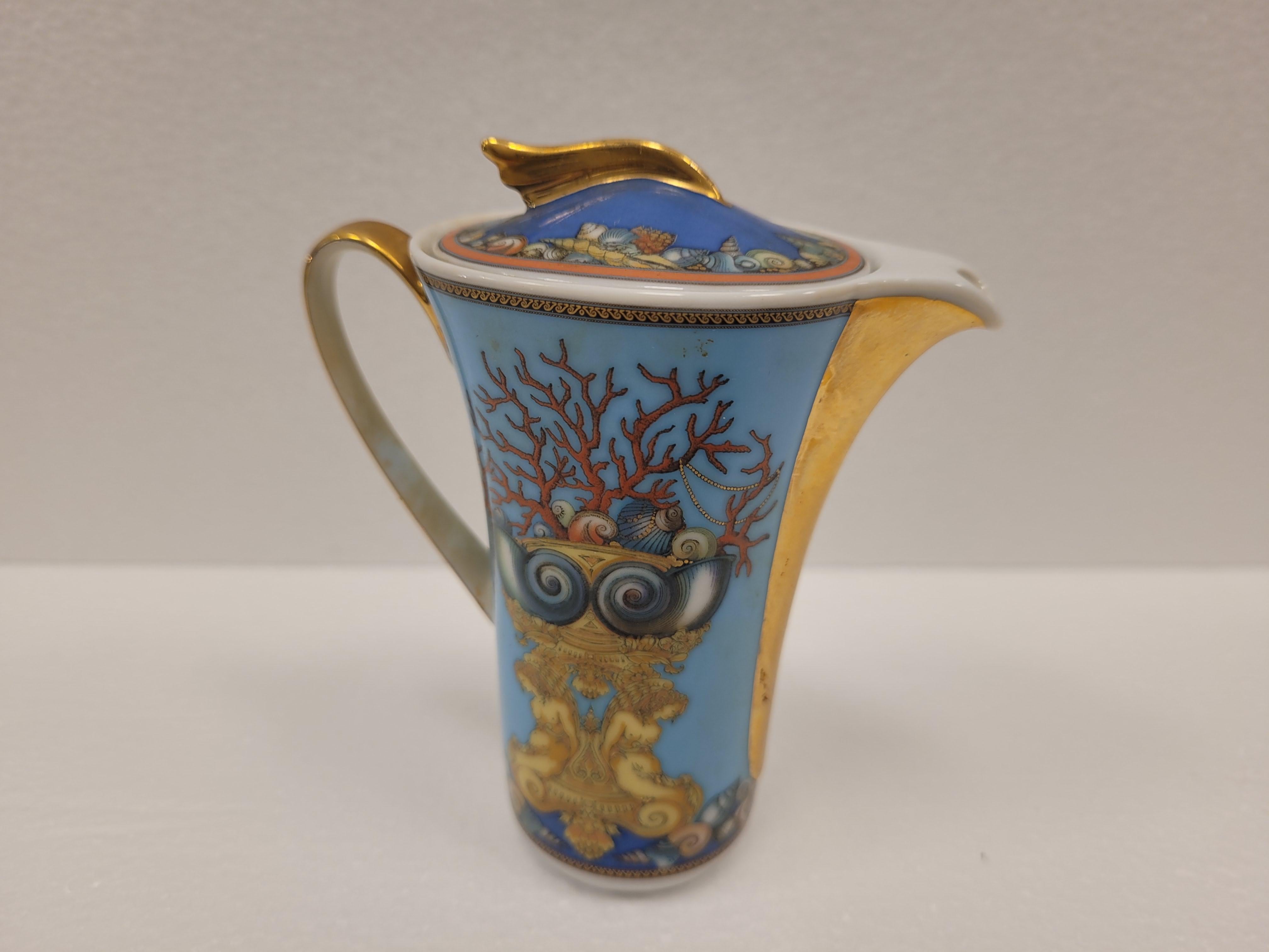 Rosenthal  Bleu Porcelain jug designed by Versace  For Sale 1