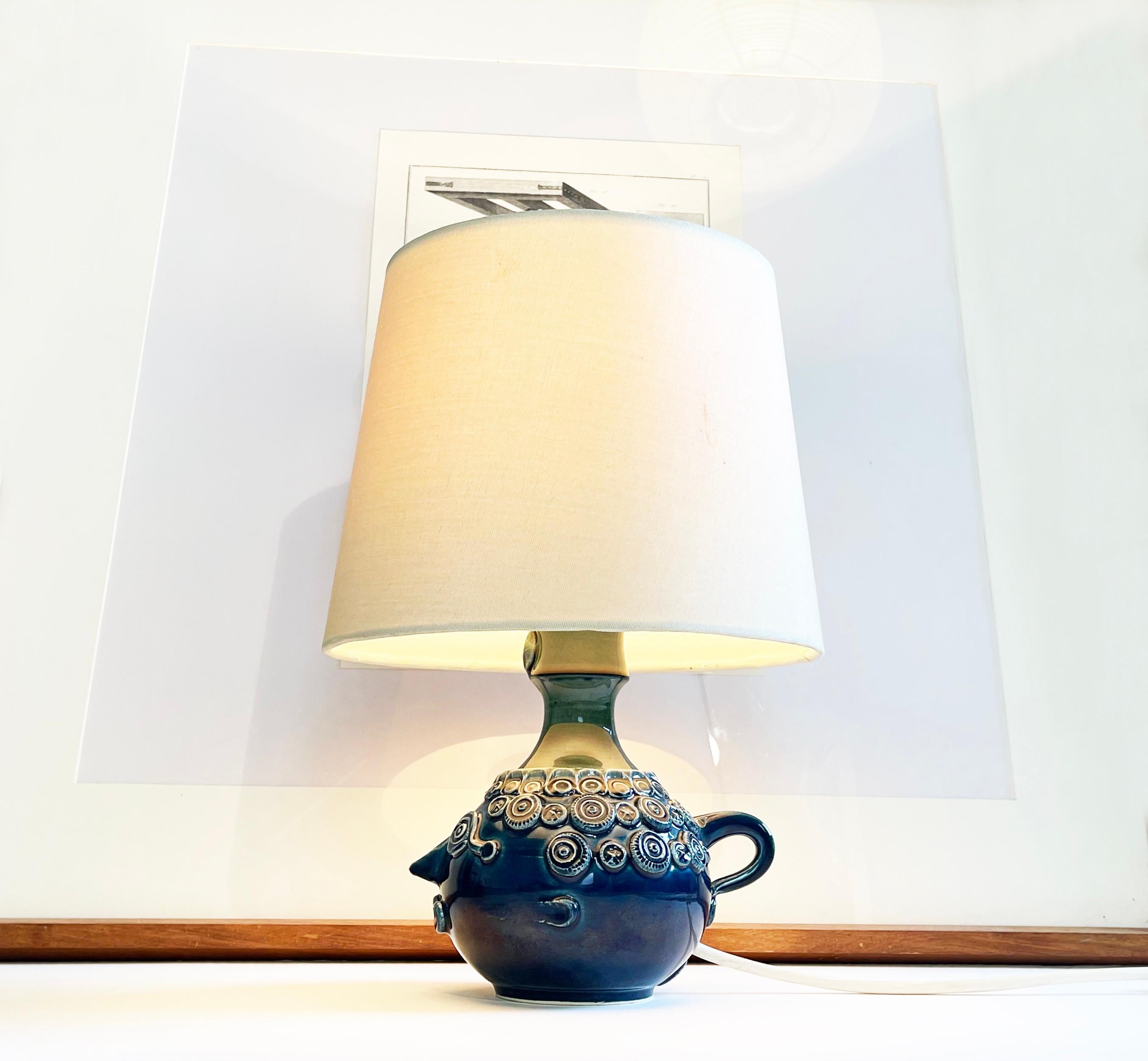 Mid-Century Modern Lampe de table en céramique bleue Rosenthal par Bjørn Wiinblad Studio A, années 1960 en vente