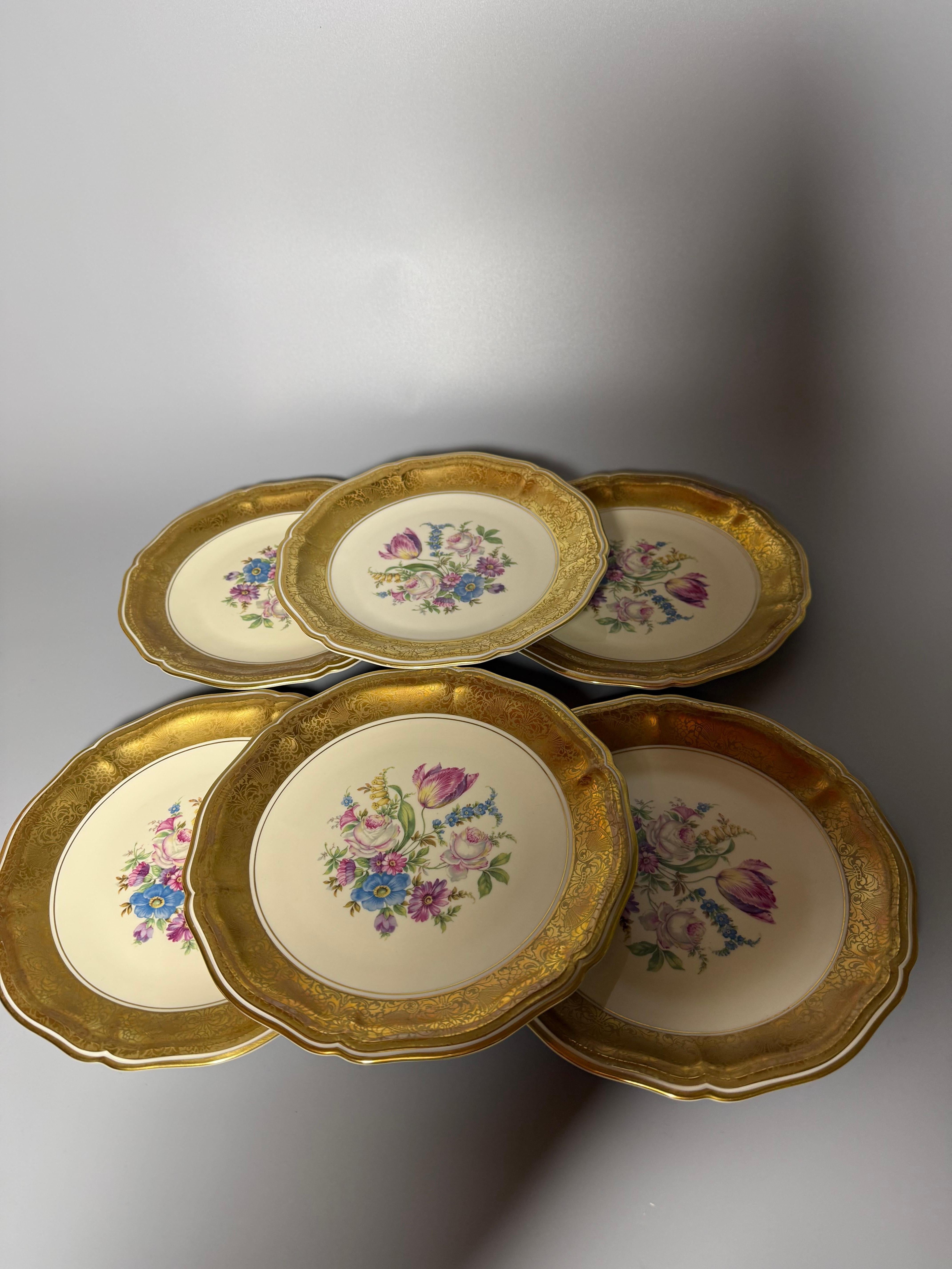 Rosenthal Chippendale Germany 6 luxury plates Gold Flowers 1950s In Good Condition For Sale In Uppsala , SE