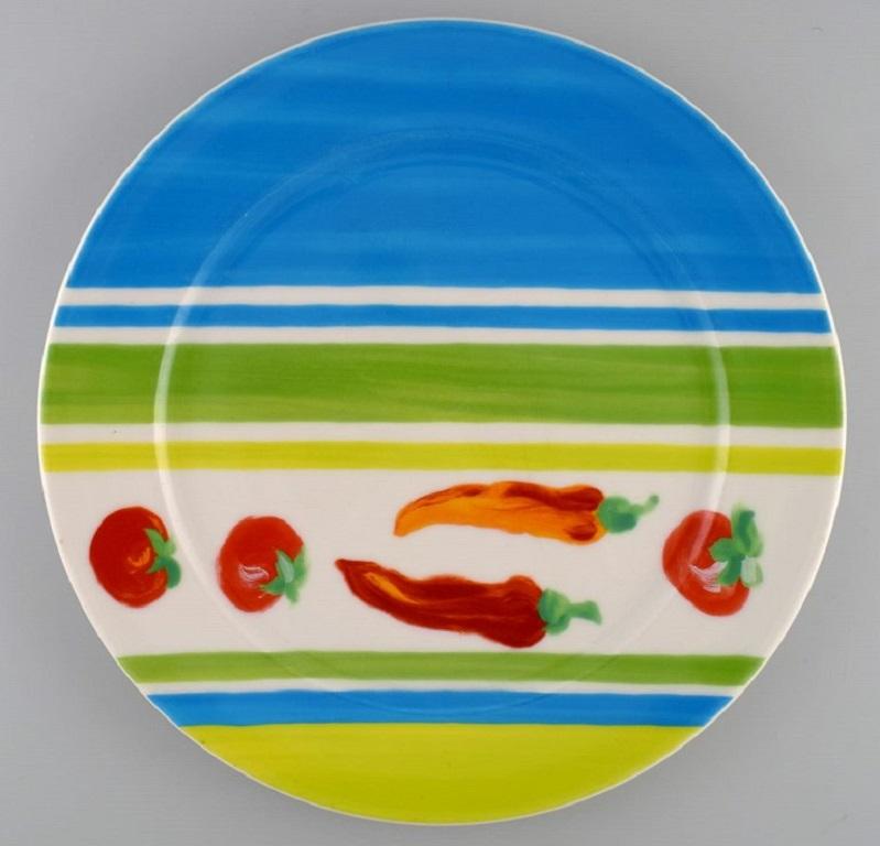 Rosenthal Designers Guild. Orchard Collection. Three large porcelain cover plates. Striped design, tomatoes and chillies. Late 20th century.
Diameter: 31.5 cm.
In excellent condition.
Stamped.