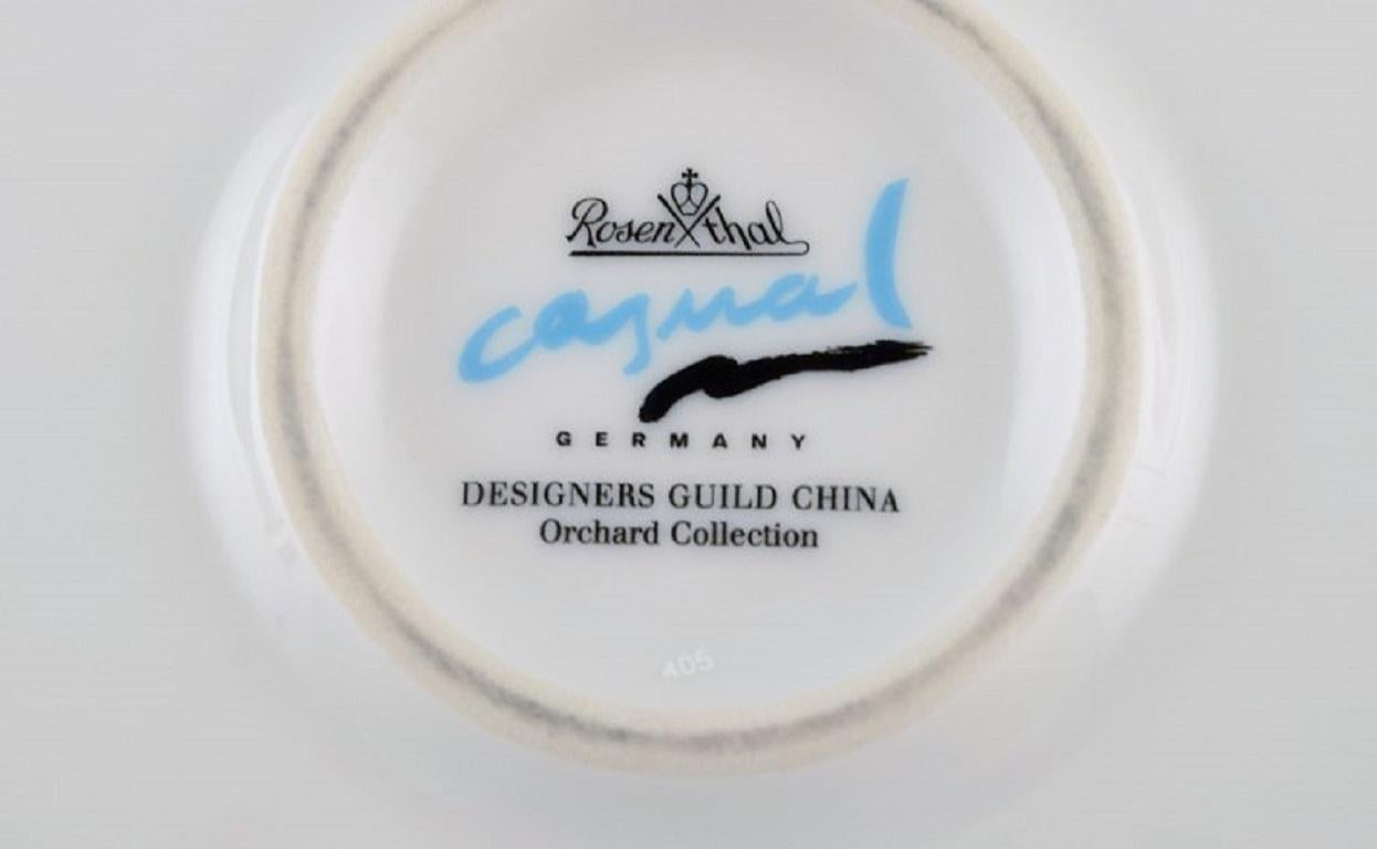 Rosenthal Designers Guild, Orchard Collection, Large Porcelain Cover Plate In Excellent Condition For Sale In Copenhagen, DK