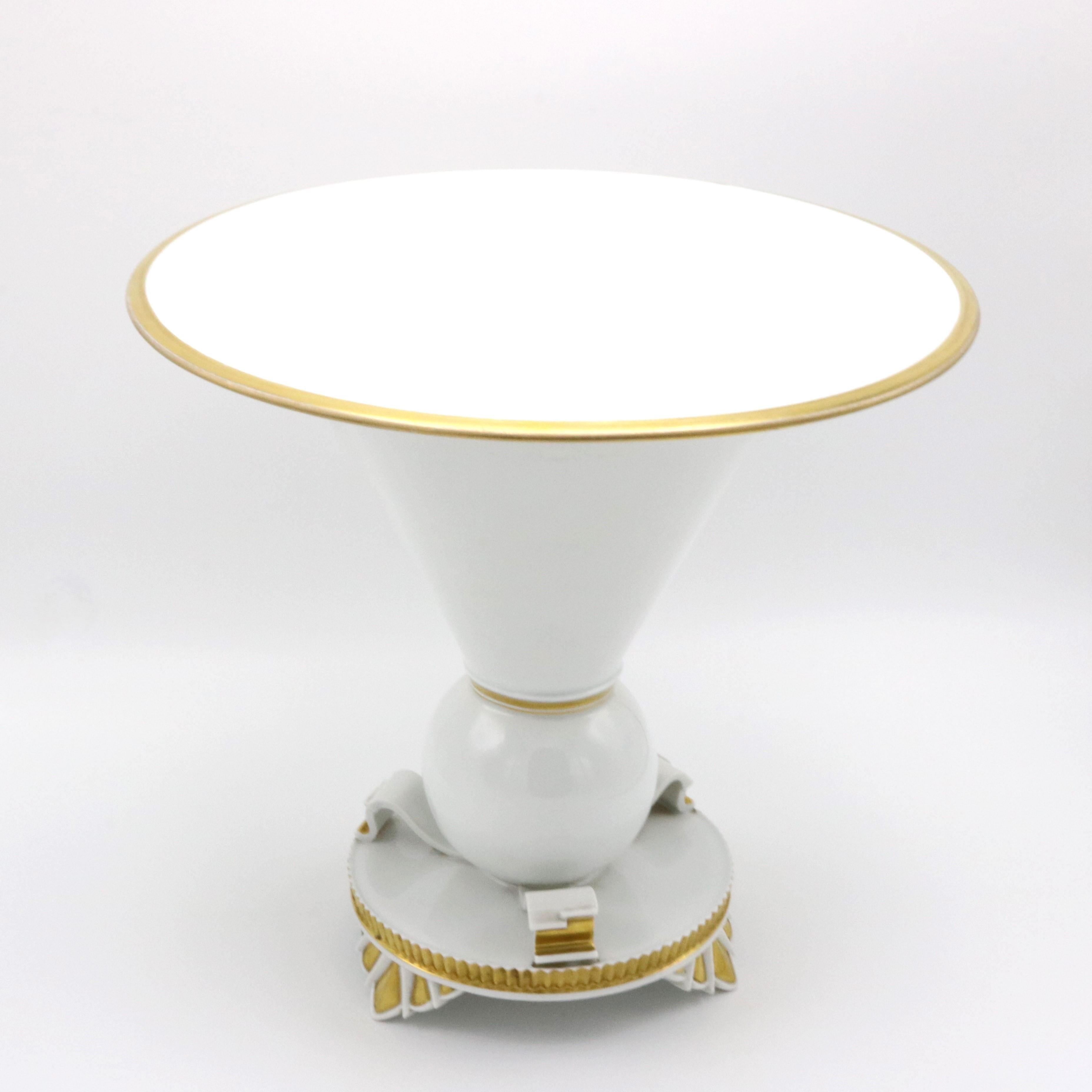 Art déco Vase à pied en porcelaine de Rosenthal en vente