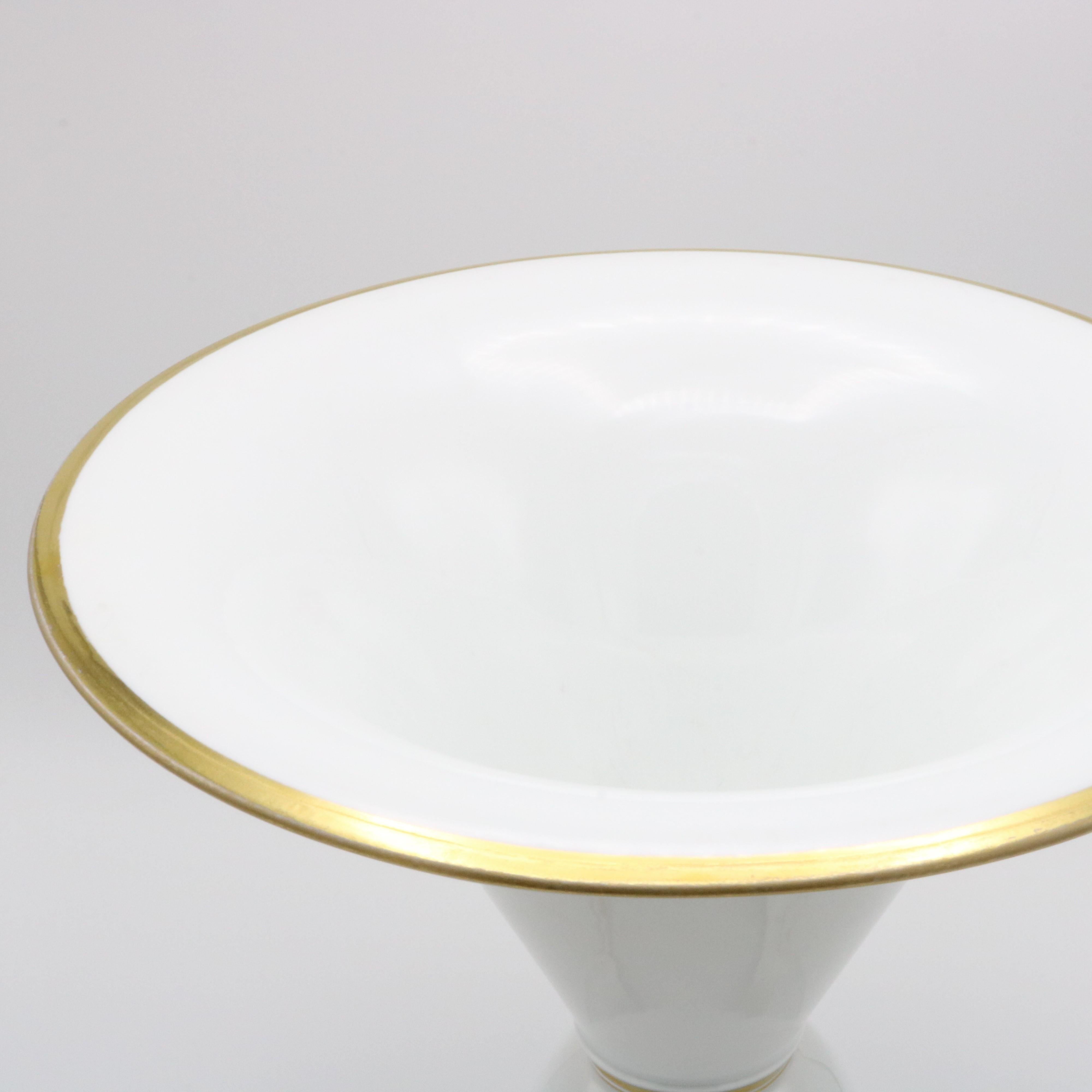 Allemand Vase à pied en porcelaine de Rosenthal en vente