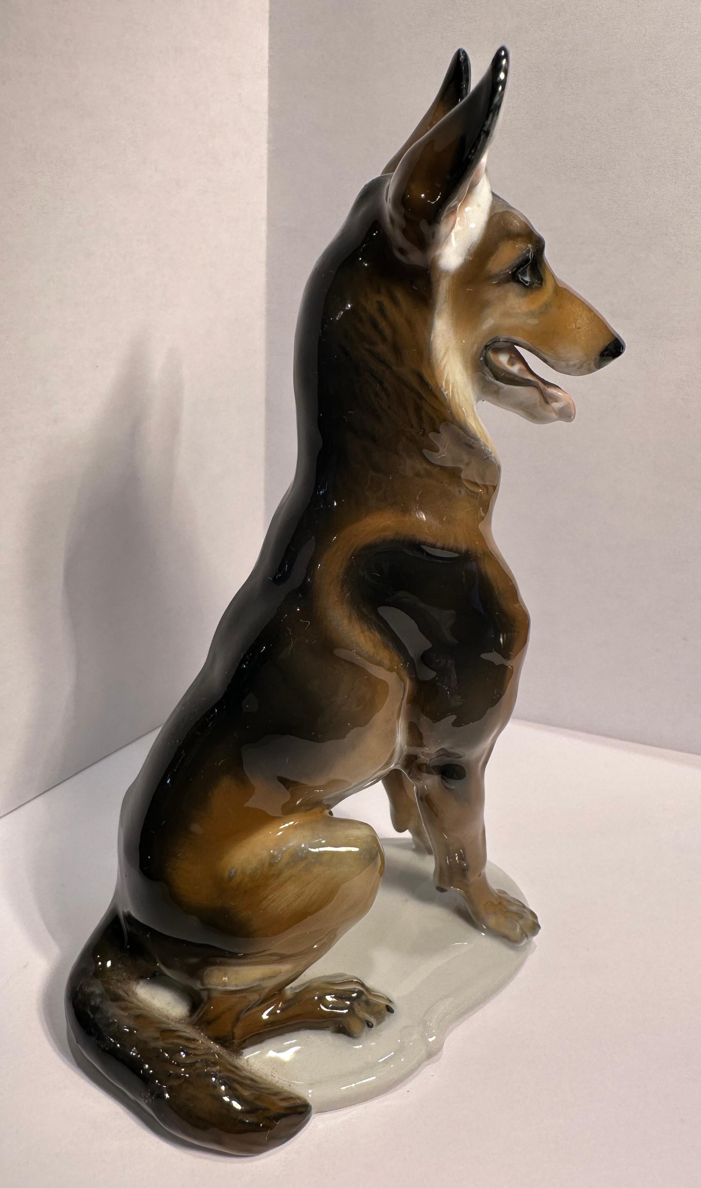 Peint à la main  Rosenthal Germany German Shepherd Porcelain Dog Figurine Artist Theodor Karner en vente