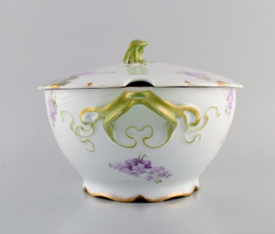 Rosenthal, Germany, Large Iris Lidded Tureen in Hand-Painted Porcelain In Excellent Condition In Copenhagen, DK