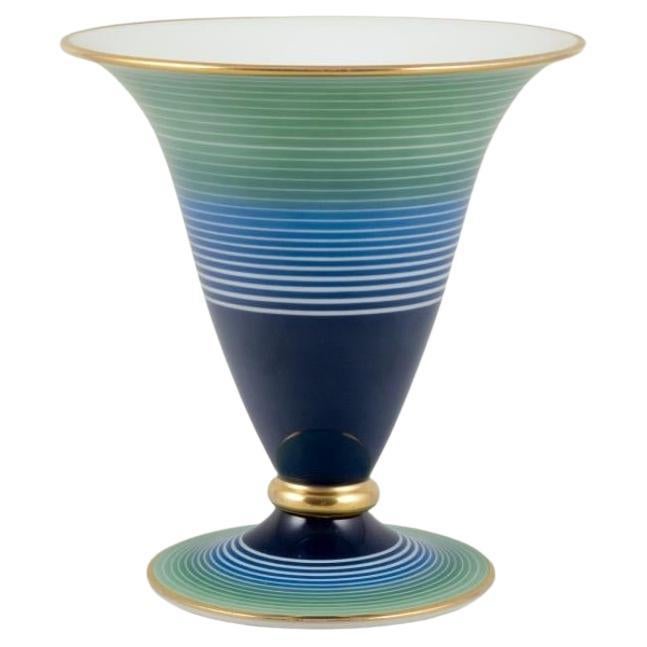 Rosenthal, Germania. Grande vaso a tromba in porcellana Art Déco. in vendita