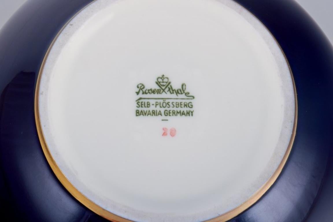Rosenthal, Germany, lidded Art Deco bowl in porcelain. For Sale 1