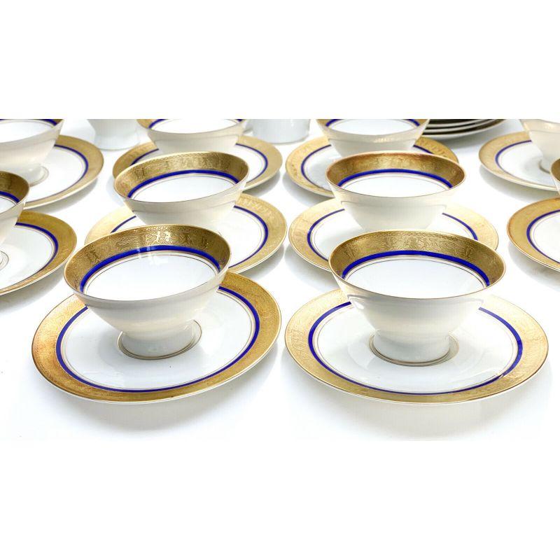 Rosenthal Germany Porcelain Tea & Dessert Service for 10 in #R3053, circa 1965 1