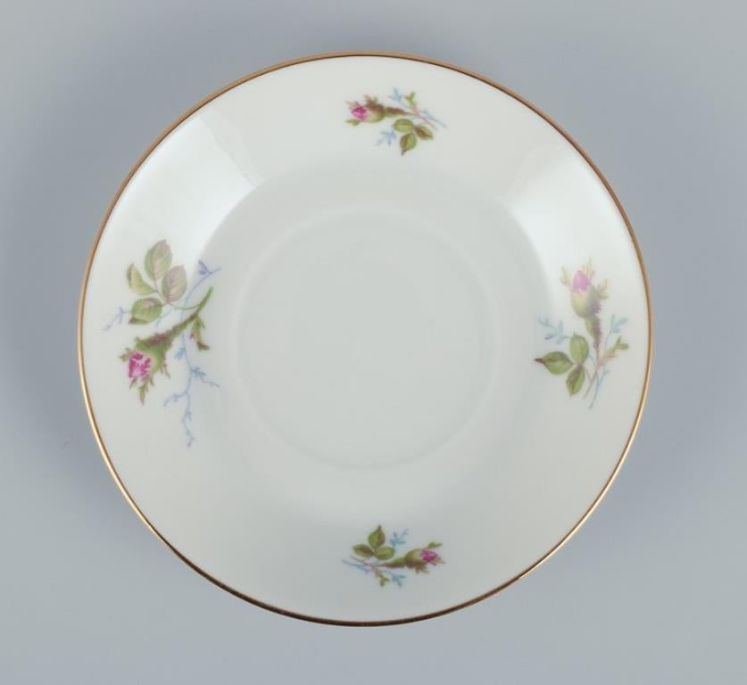 Metà XX secolo Rosenthal, Germania. Set di sei tazze da caffè espresso con piattini in porcellana. in vendita