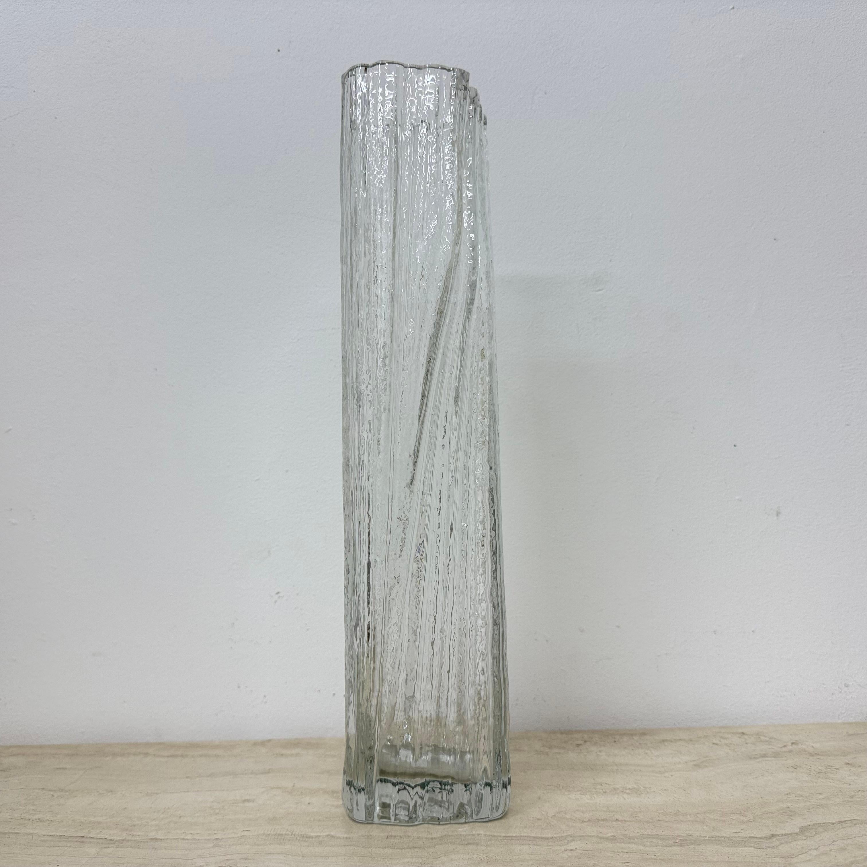 Rosenthal Glass Vase by Martin Freyer for Rosenthal Studio Line 1970s In Good Condition For Sale In Delft, NL