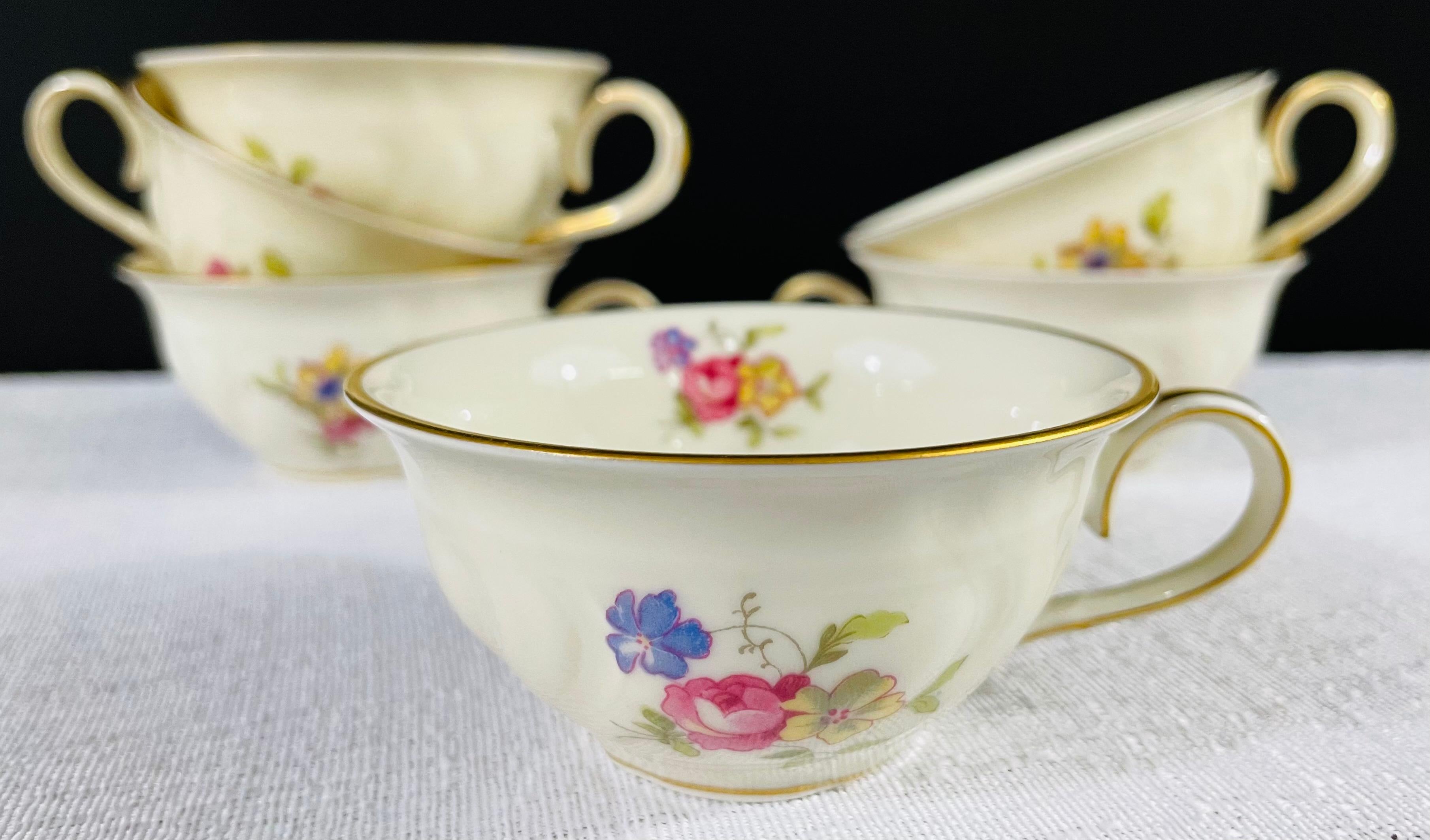 Rosenthal Kronach Viktoria Juego de café de porcelana alemana con diseño floral, 27 piezas en venta 1