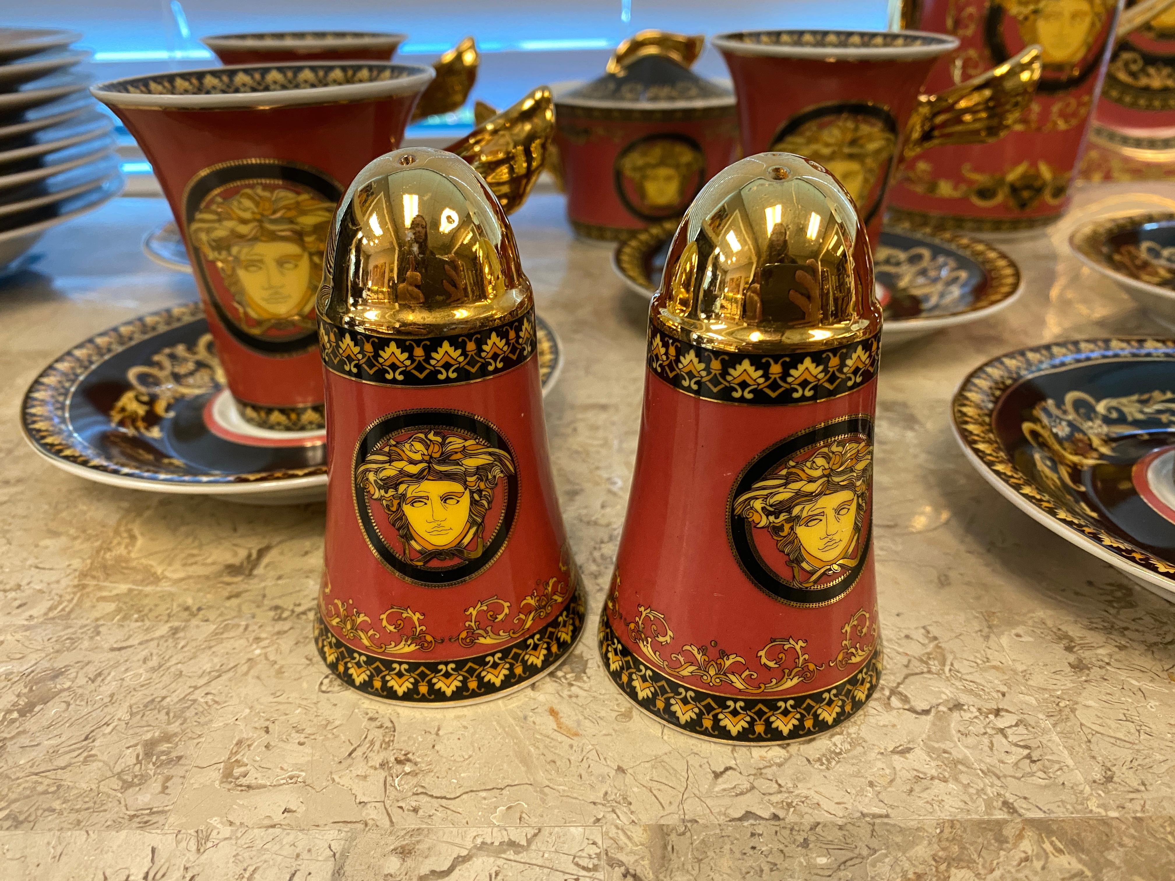 Rosenthal Metts Versace Red Dinnerware Set of 46 pieces 7