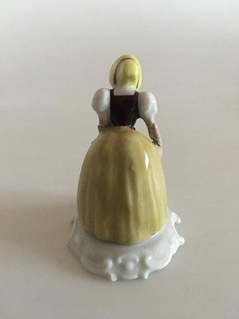 Rosenthal Miniature Figurine of Lady In Good Condition For Sale In Copenhagen, DK