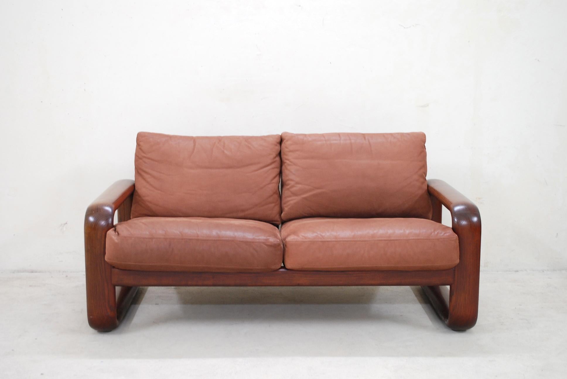 Modern Rosenthal Model Hombre Living Suite Leather Sofa and Chair by Burkhart Vogtherr