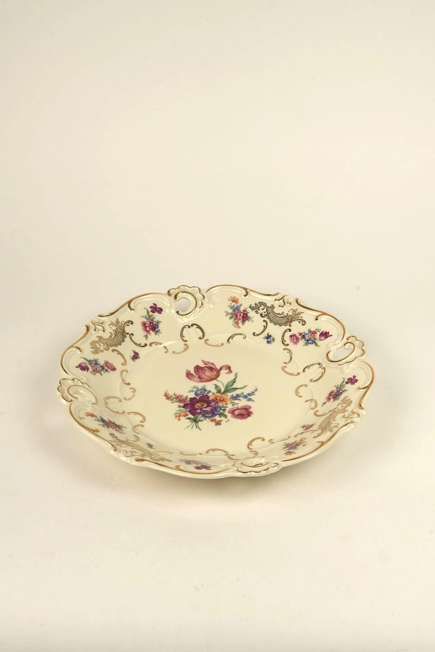 Allemand Rosenthal Plat en porcelaine Molière avec détails floraux et dorés en vente