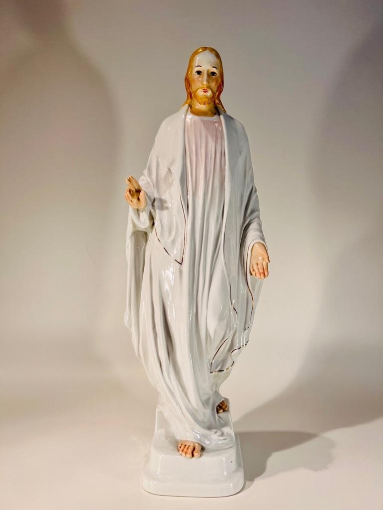 Incroyable sculpture en porcelaine allemande signée Rosenthal Moortgat circa 1930 représentant Jésus Art déco