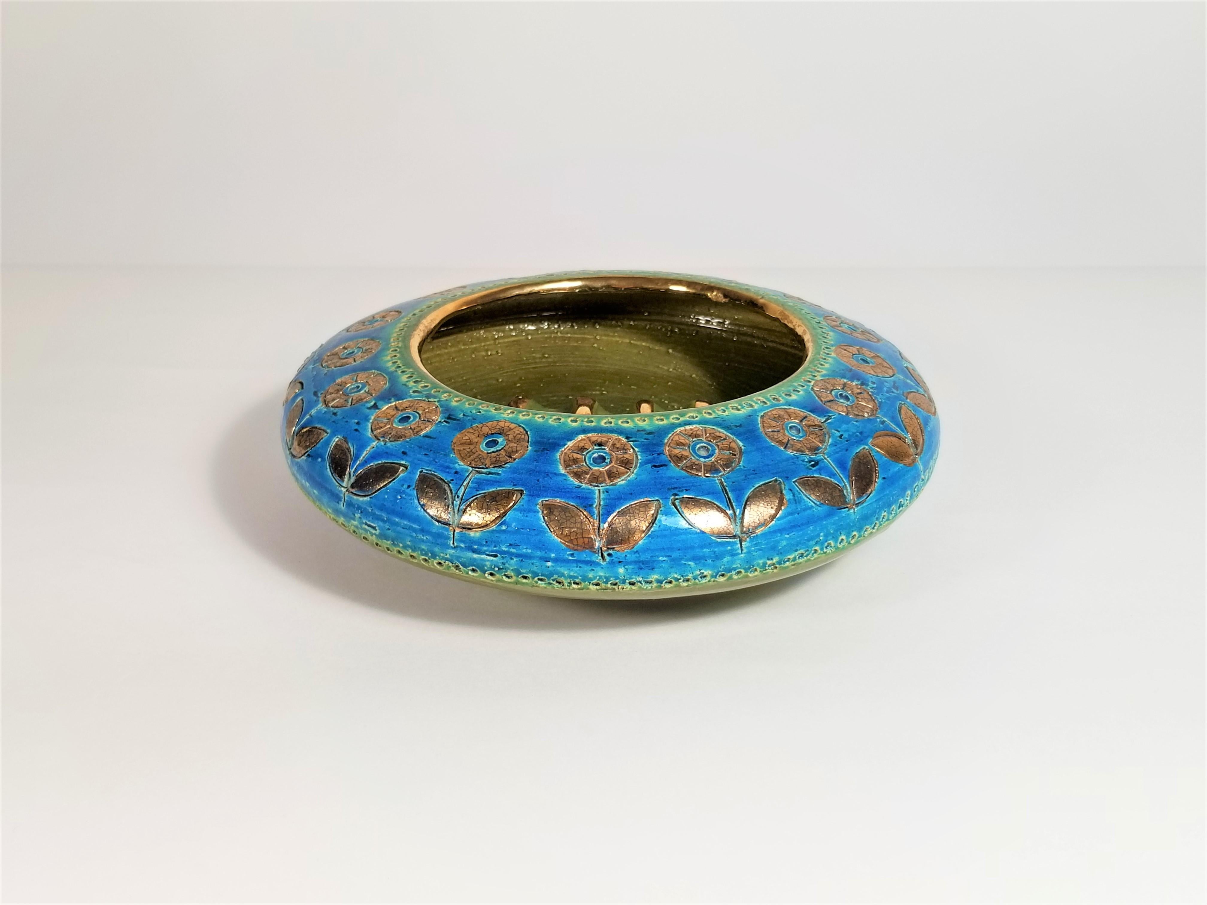 Midcentury 1960s Rosenthal Netter hand painted and glazed ceramic pottery. Blue and green with gold accents. Signed and marked. Dated 1964. Made in Italy.
Excellent condition.