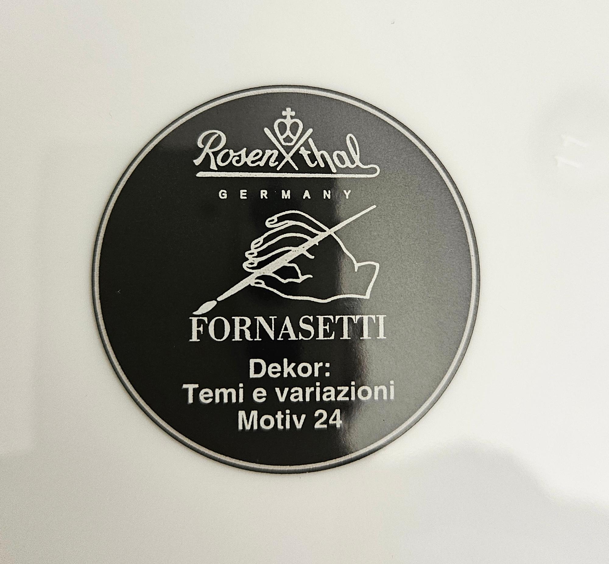 Plato de porcelana Rosenthal Piero Fornasetti Temas y variaciones Motiv 24 finales del siglo XX