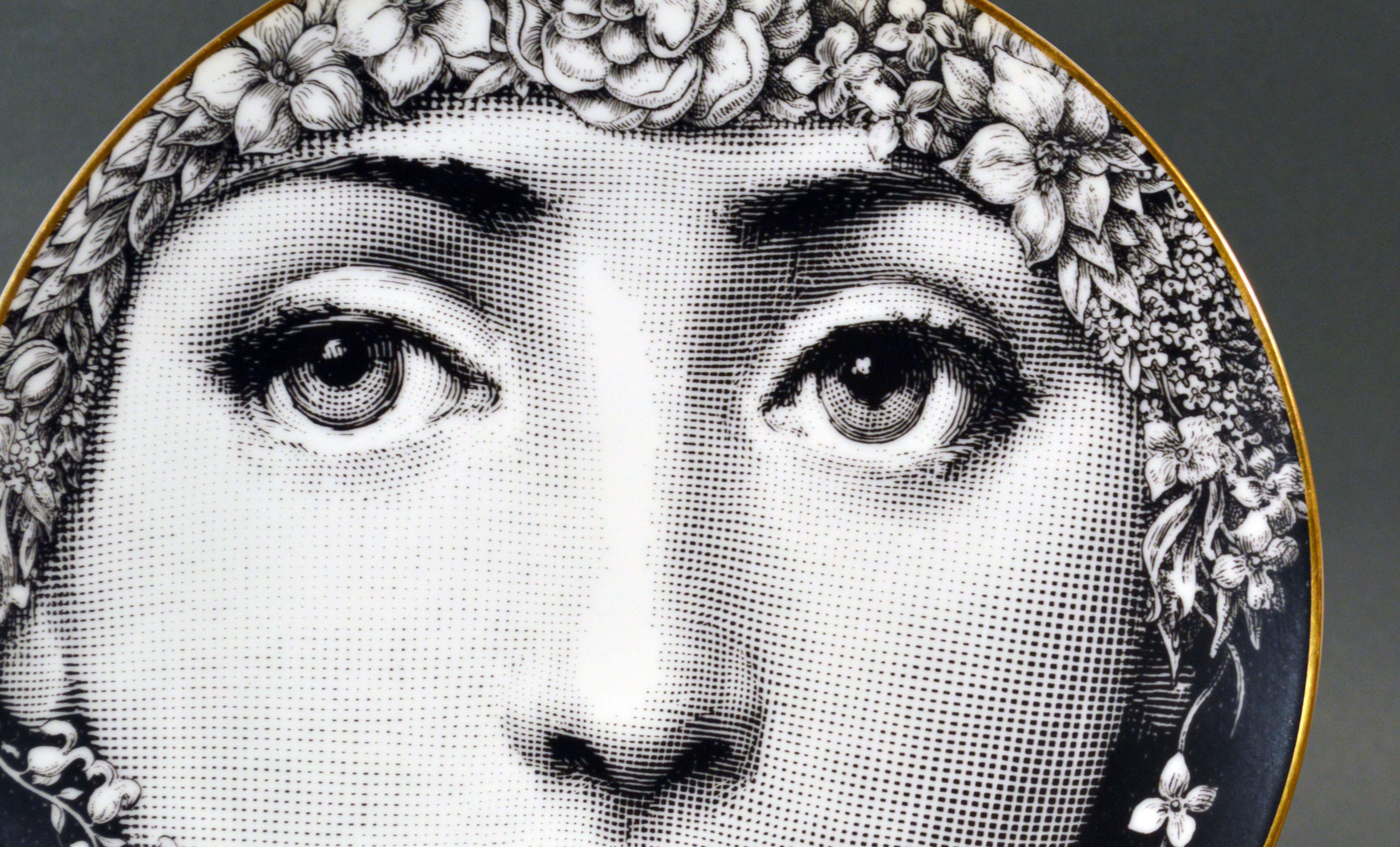 Italian Rosenthal Piero Fornasetti Themes & Variation Porcelain Plate Motiv 30, Flowers