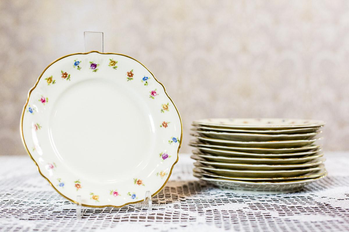 Rosenthal Porcelain Dinner Service, Circa 1920-1930 In Good Condition For Sale In Opole, PL