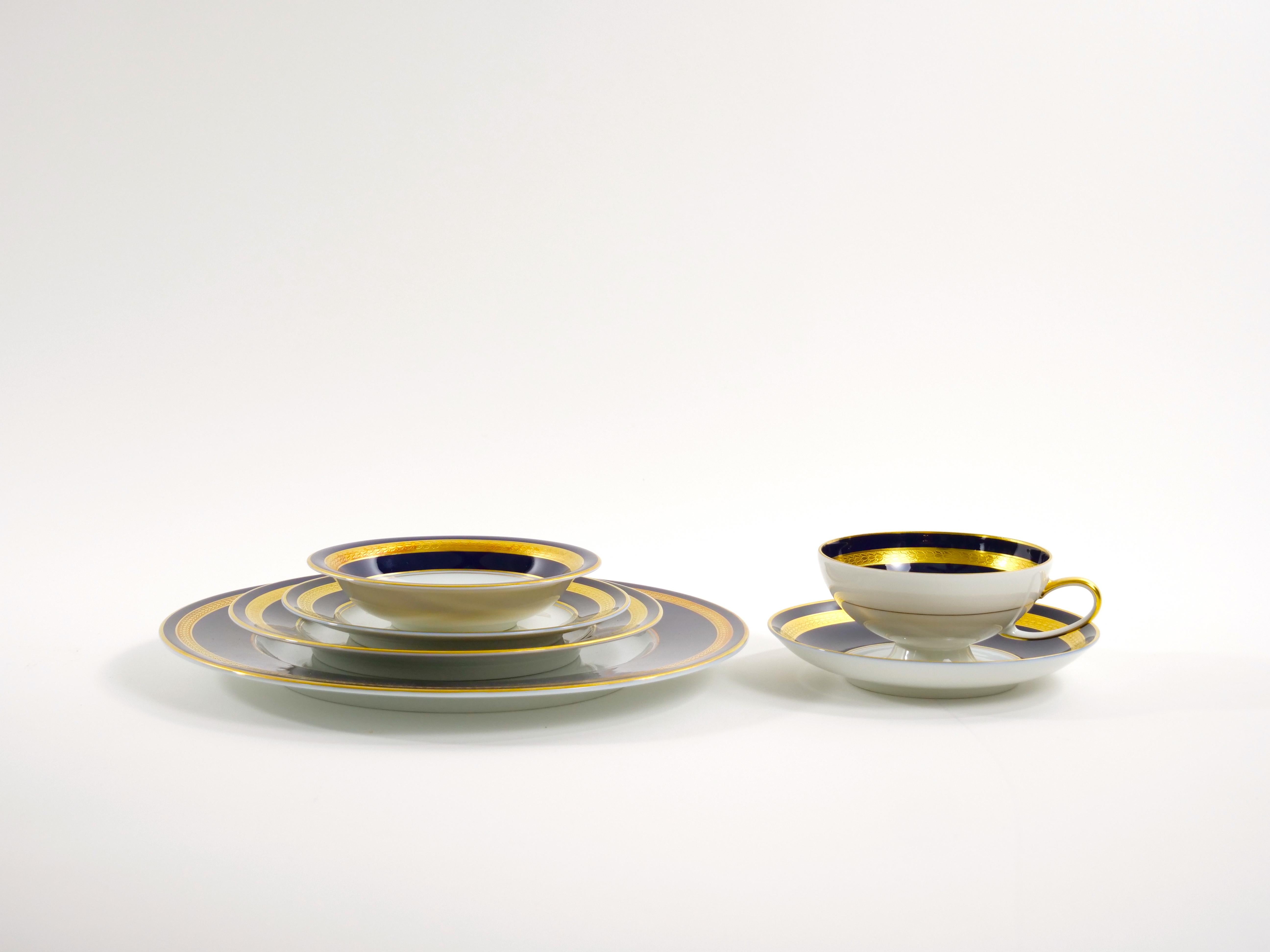 Rosenthal Porcelain Dinnerware & Coffee Service / 14 People 10