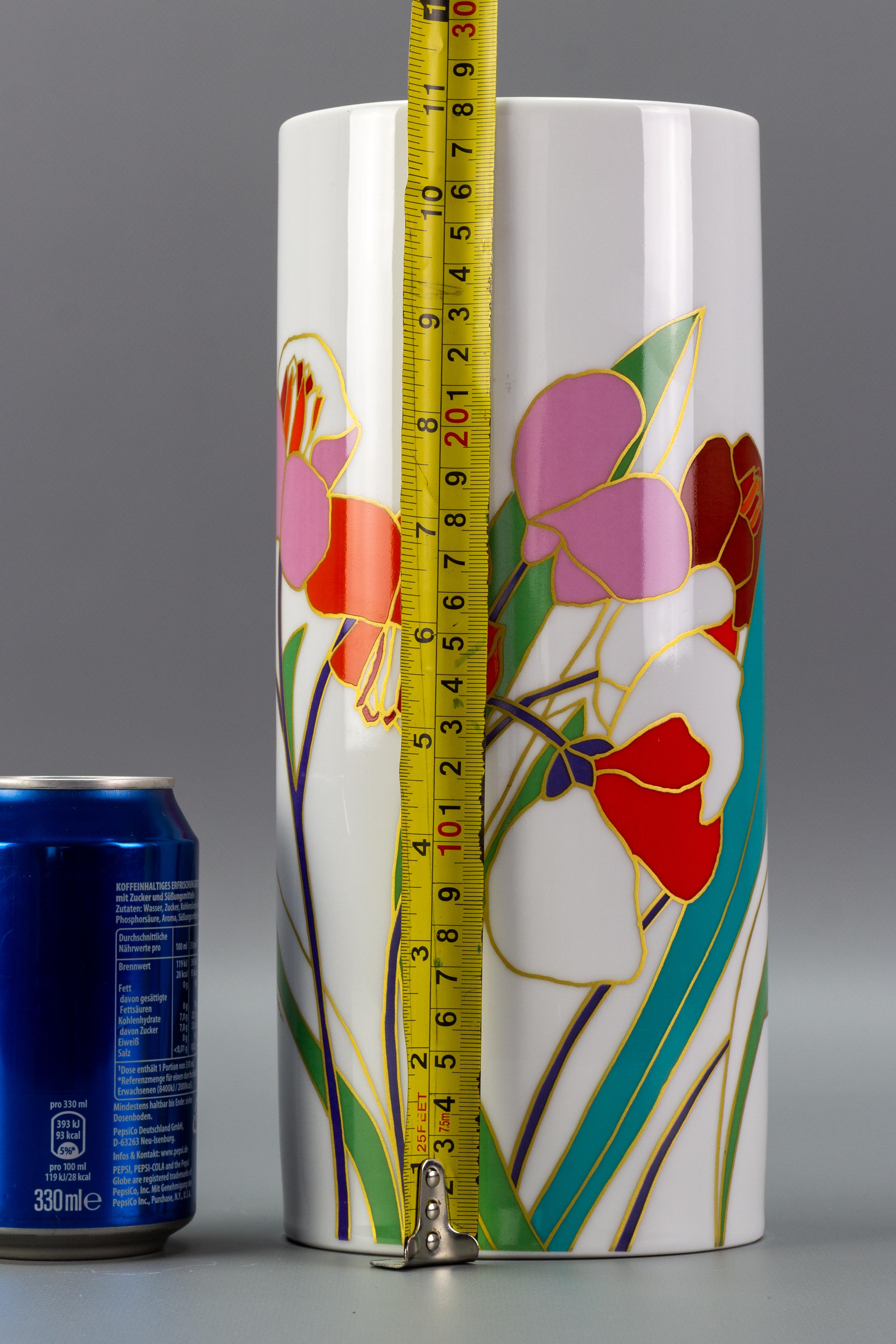Vase cylindrique à fleurs en porcelaine de Rosenthal de Wolf Bauer, Allemagne  en vente 10