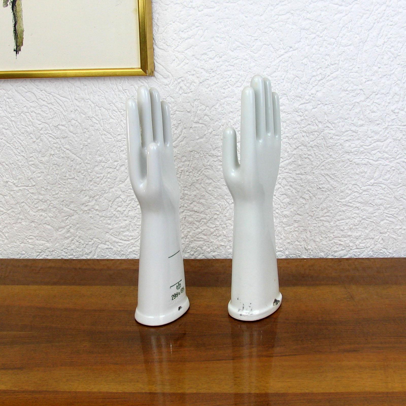 Rosenthal Porcelain Hands, Germany, 1950s In Excellent Condition For Sale In Bochum, NRW