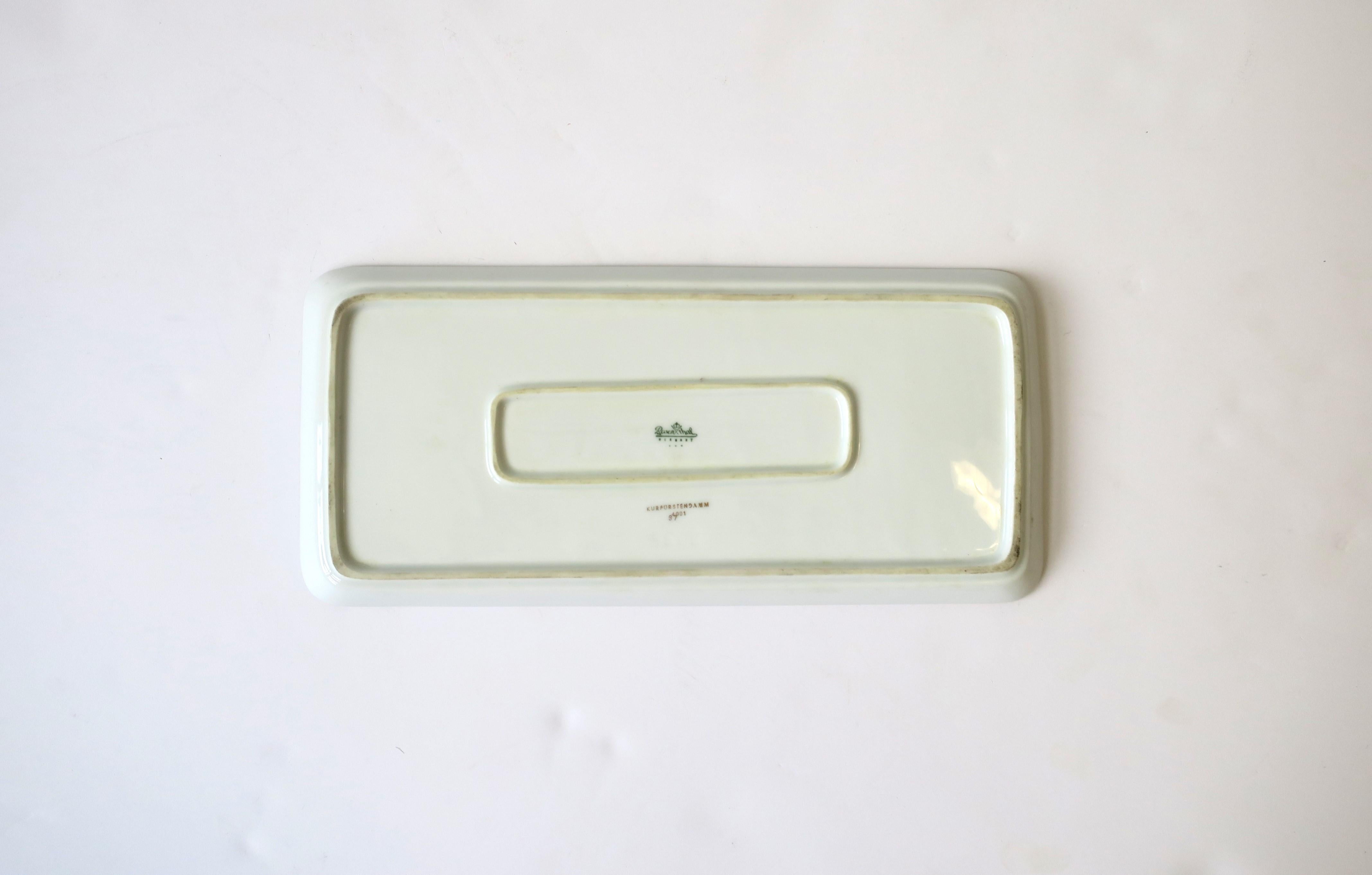 White Porcelain and Gold Serving Tray by Rosenthal Kurfurstendamm Berlin For Sale 5