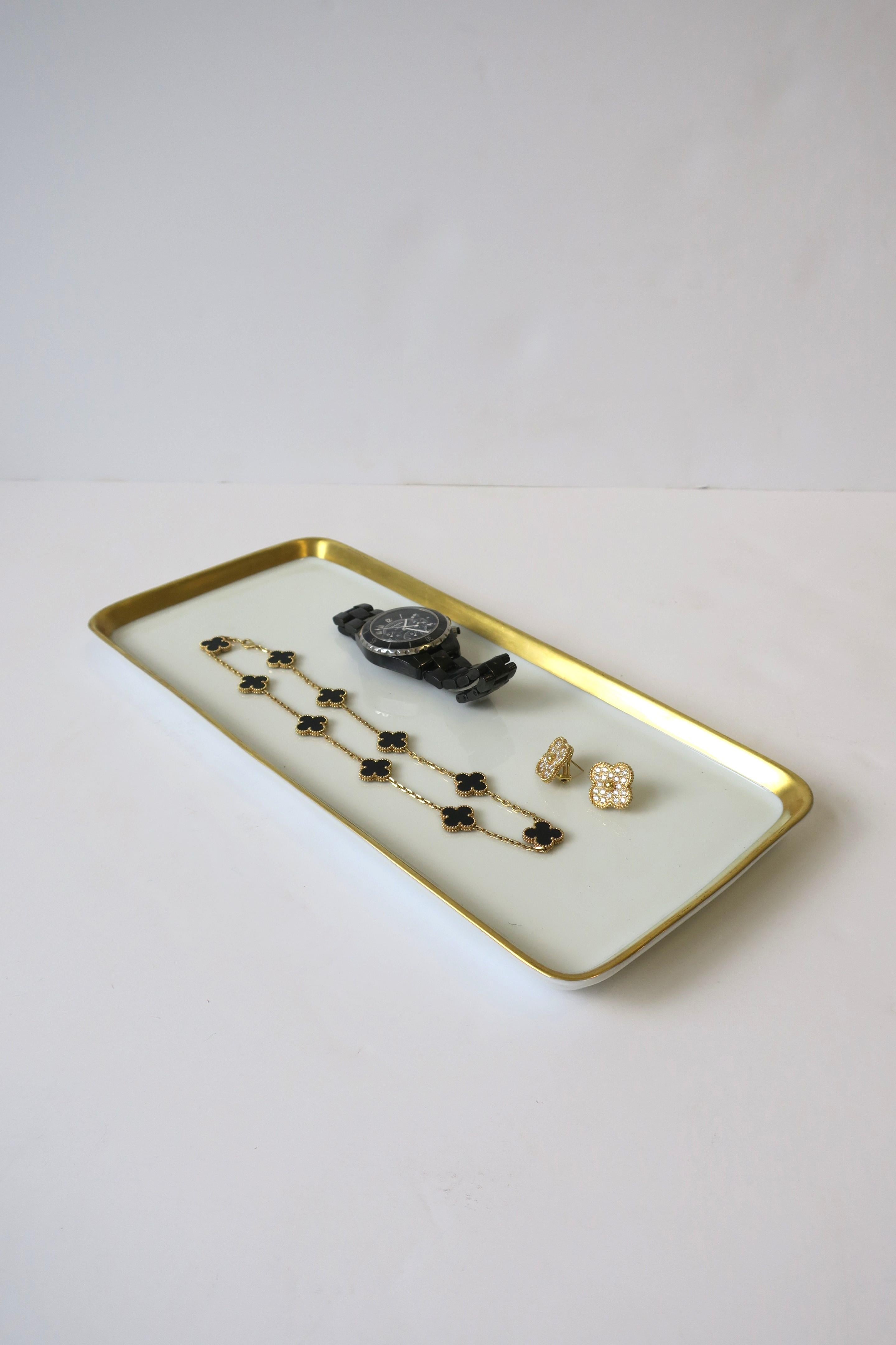 20th Century White Porcelain and Gold Serving Tray by Rosenthal Kurfurstendamm Berlin For Sale