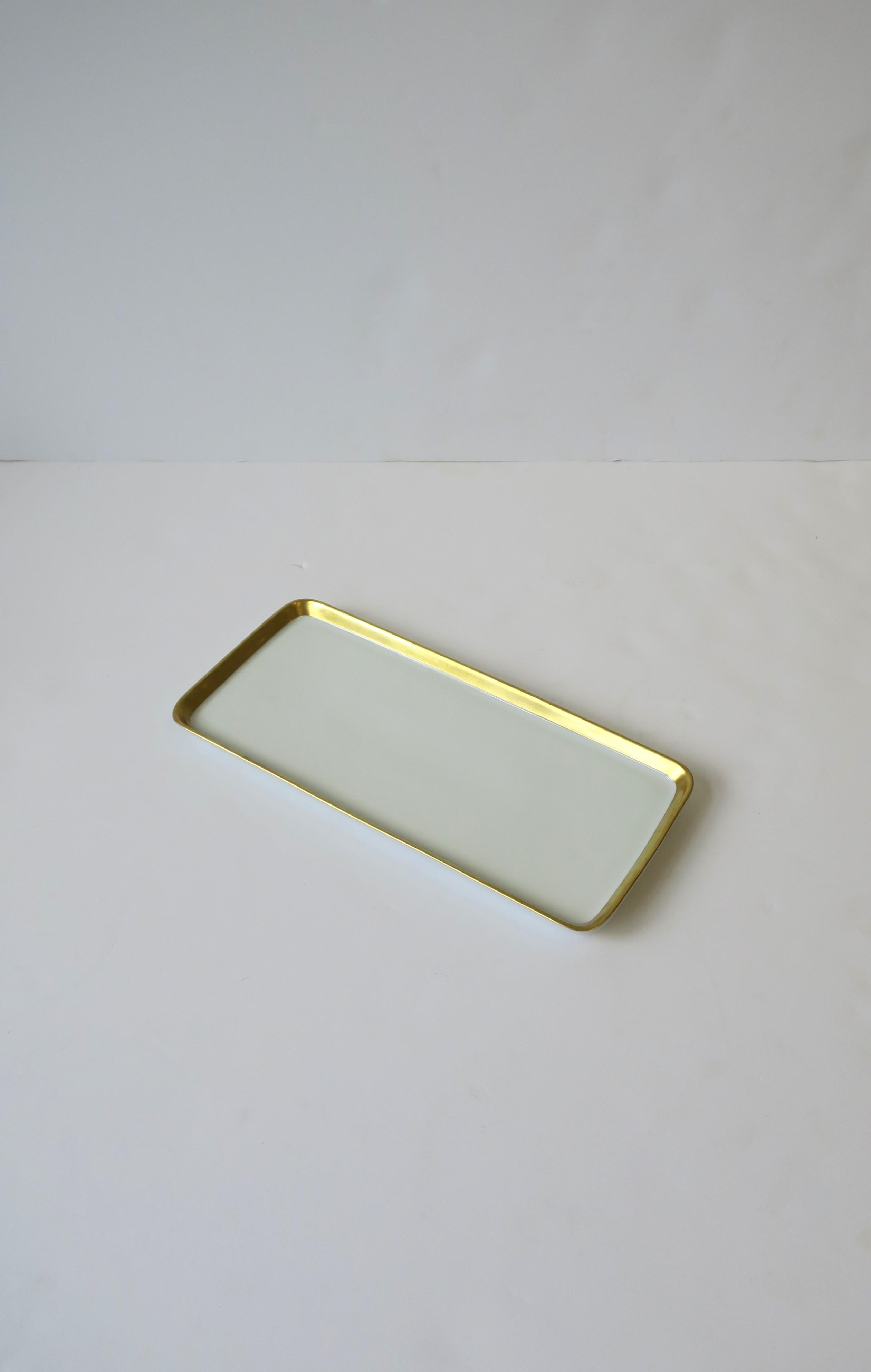 White Porcelain and Gold Serving Tray by Rosenthal Kurfurstendamm Berlin For Sale 2