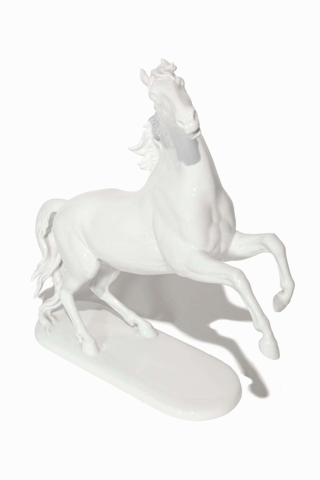 „Rearing Horse“, Rosenthal-Porzellan, Modell #1047-I, Bahnhof-Selb, von Meisel 5