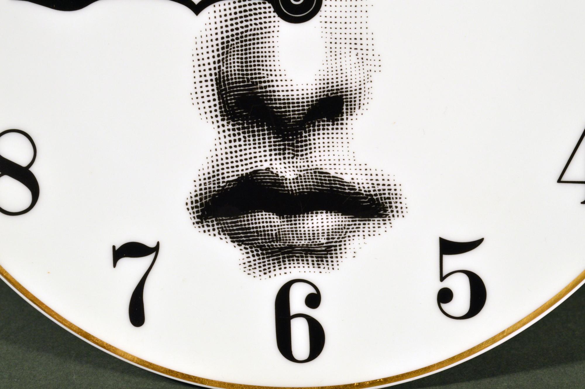 Plato de porcelana Rosenthal Temas y Variaciones para Piero Fornasetti, Motiv 33 Moderno de mediados de siglo en venta