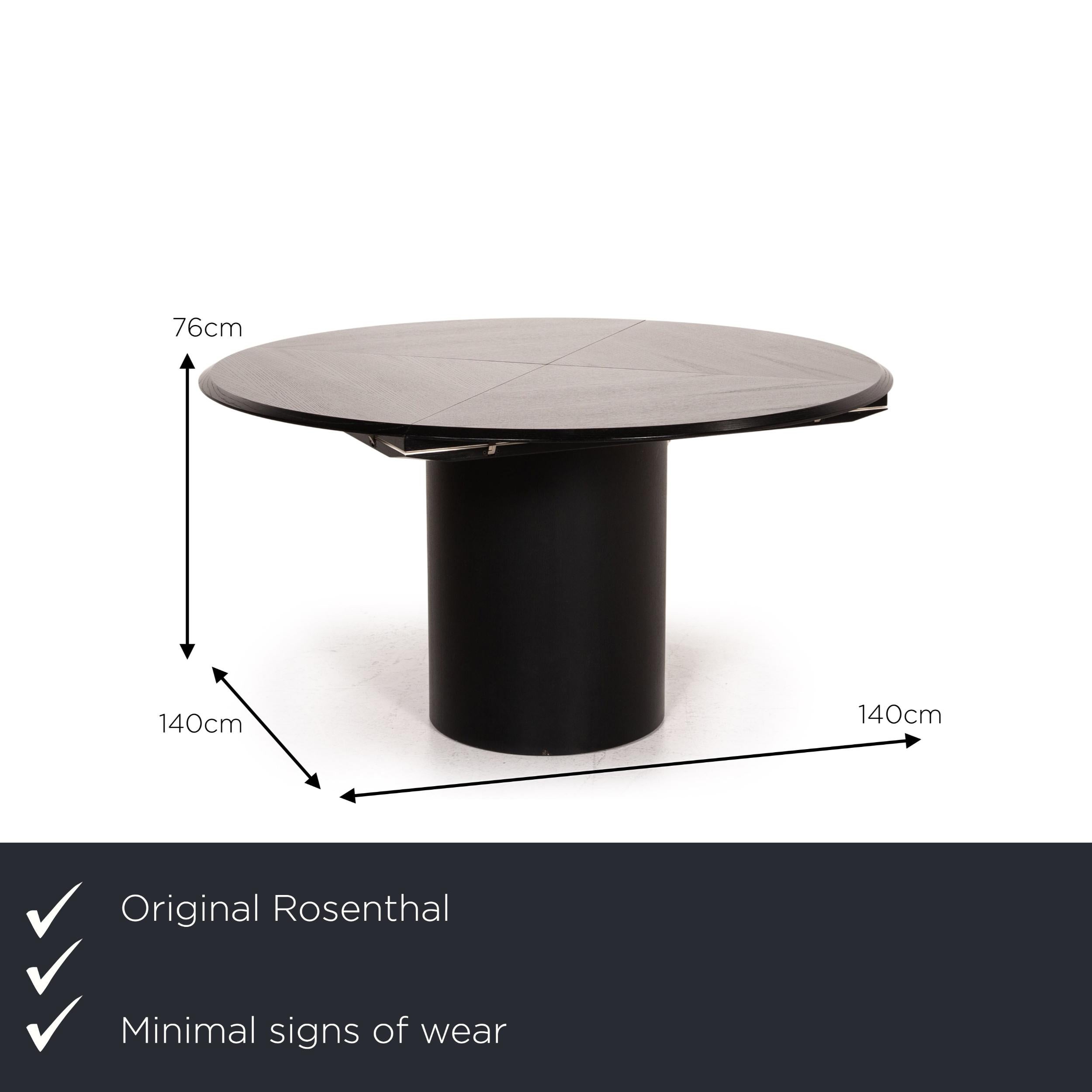 We present to you a Rosenthal Quadrondo dining table round black and white foldable function square.


 Product measurements in centimeters:
 

 Depth: 140
 Width: 140
Hheight: 76.





 