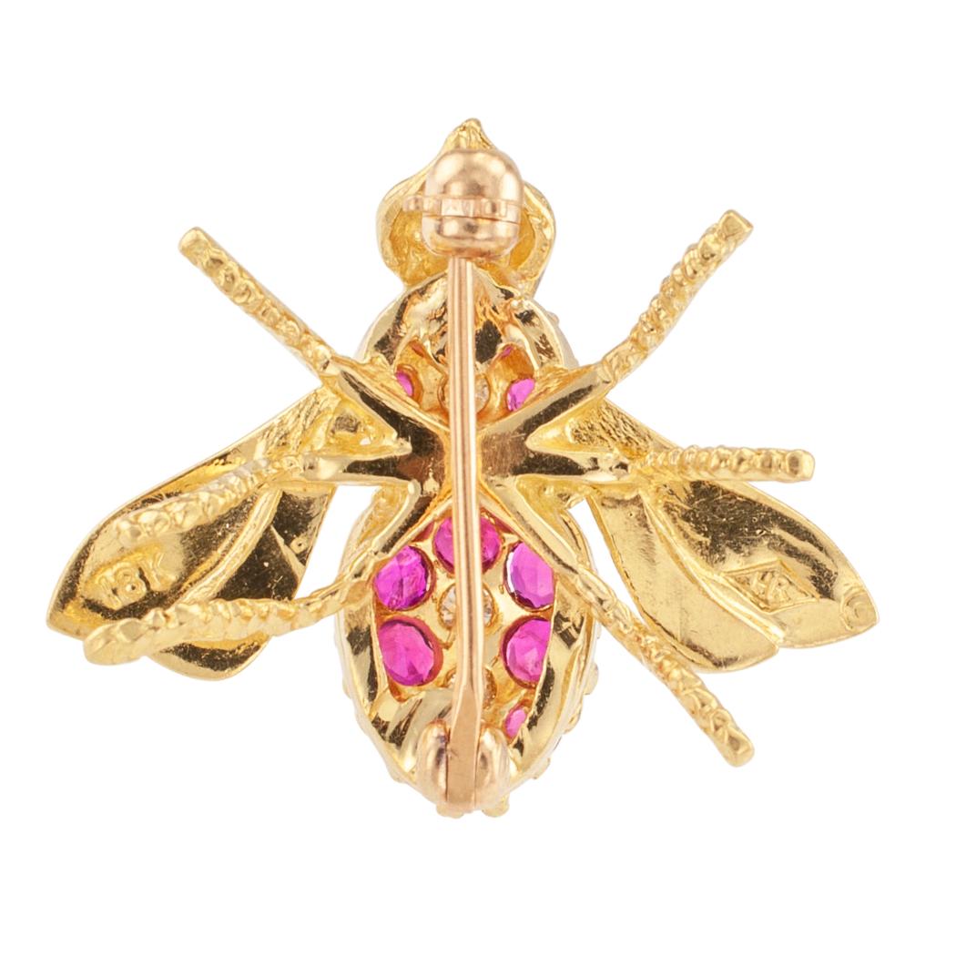 Round Cut Rosenthal Ruby Diamond Yellow Gold Bee Brooch