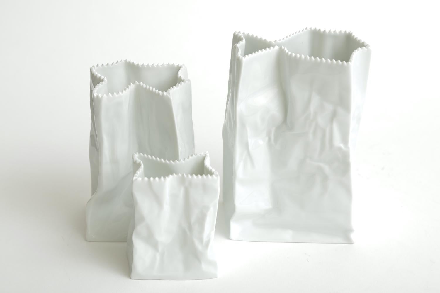 Rosenthal Vintage Wirkkala Ceramic Sculptural Do Not Litter Paper Bags Set of 3 In Good Condition For Sale In North Miami, FL