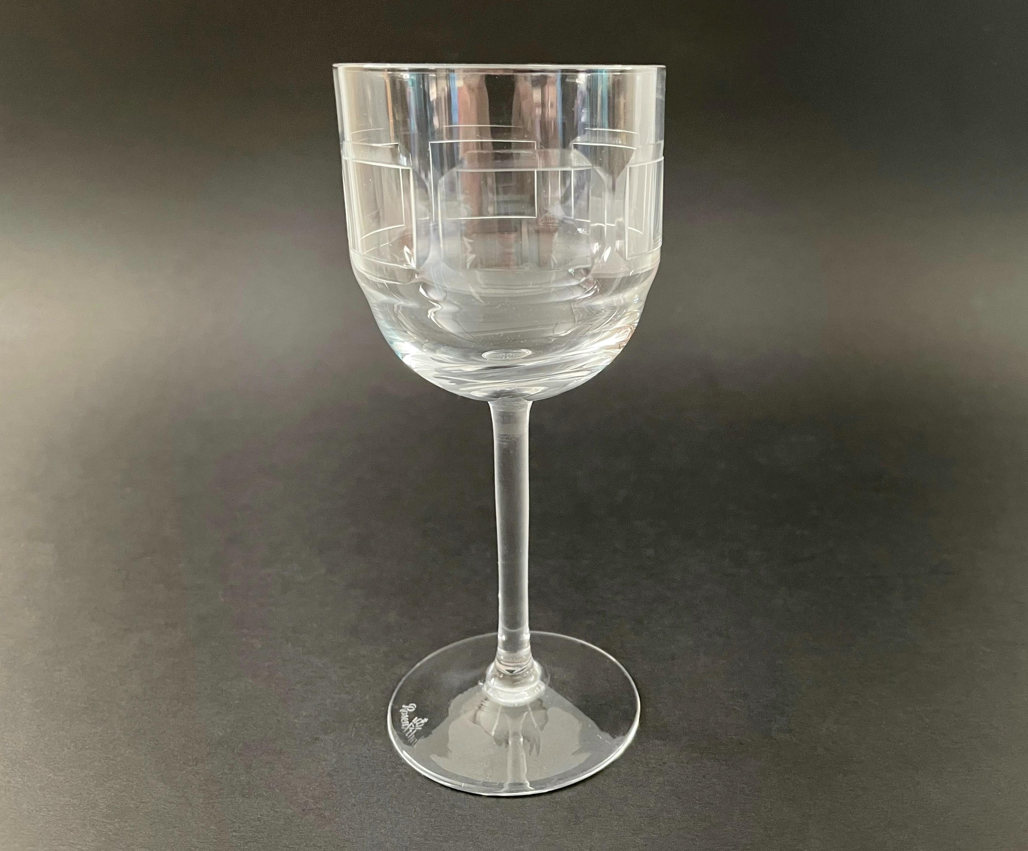 ROSENTHAL (Manufacturer) - SQUARES (Pattern) - Rare Mid Century wheel cut clear crystal wine glass - small size - featuring a band of six engraved squares to the outside of the glass - signed on the base - Germany - circa 1960's.

Excellent / mint