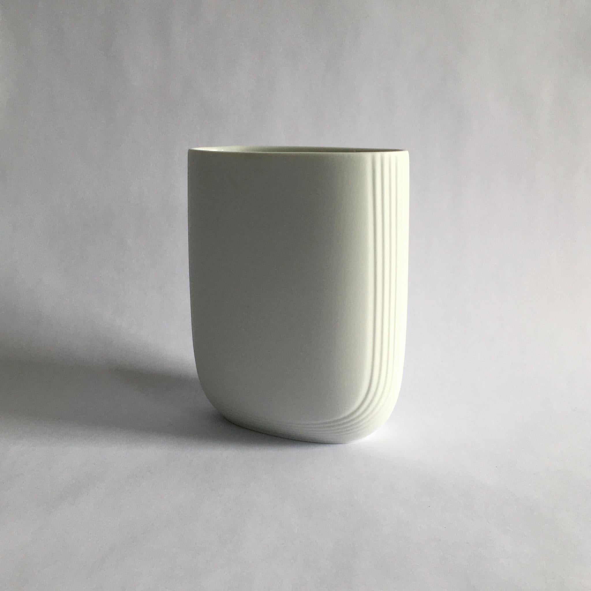 Mid-Century Modern Vase en porcelaine biscuit blanche Rosenthal Studio Line de Christa Hausler-Goltz en vente