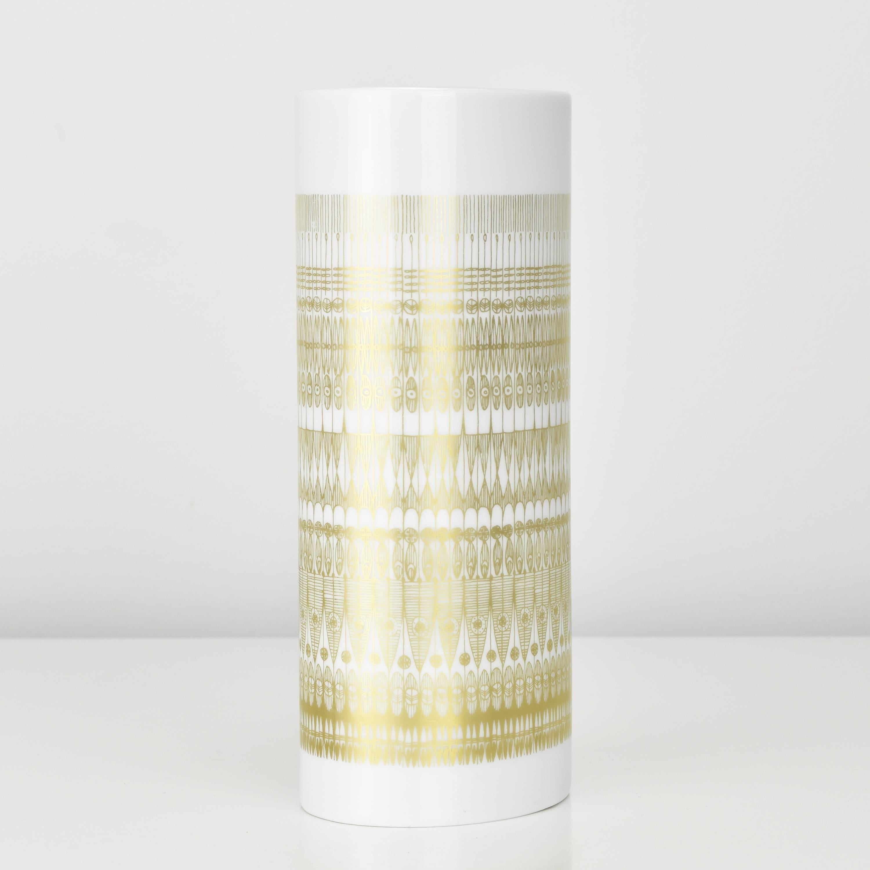 Milieu du XXe siècle Vase Rosenthal Studio-Line en porcelaine blanche à motif d'or de Hans Theo Baumann