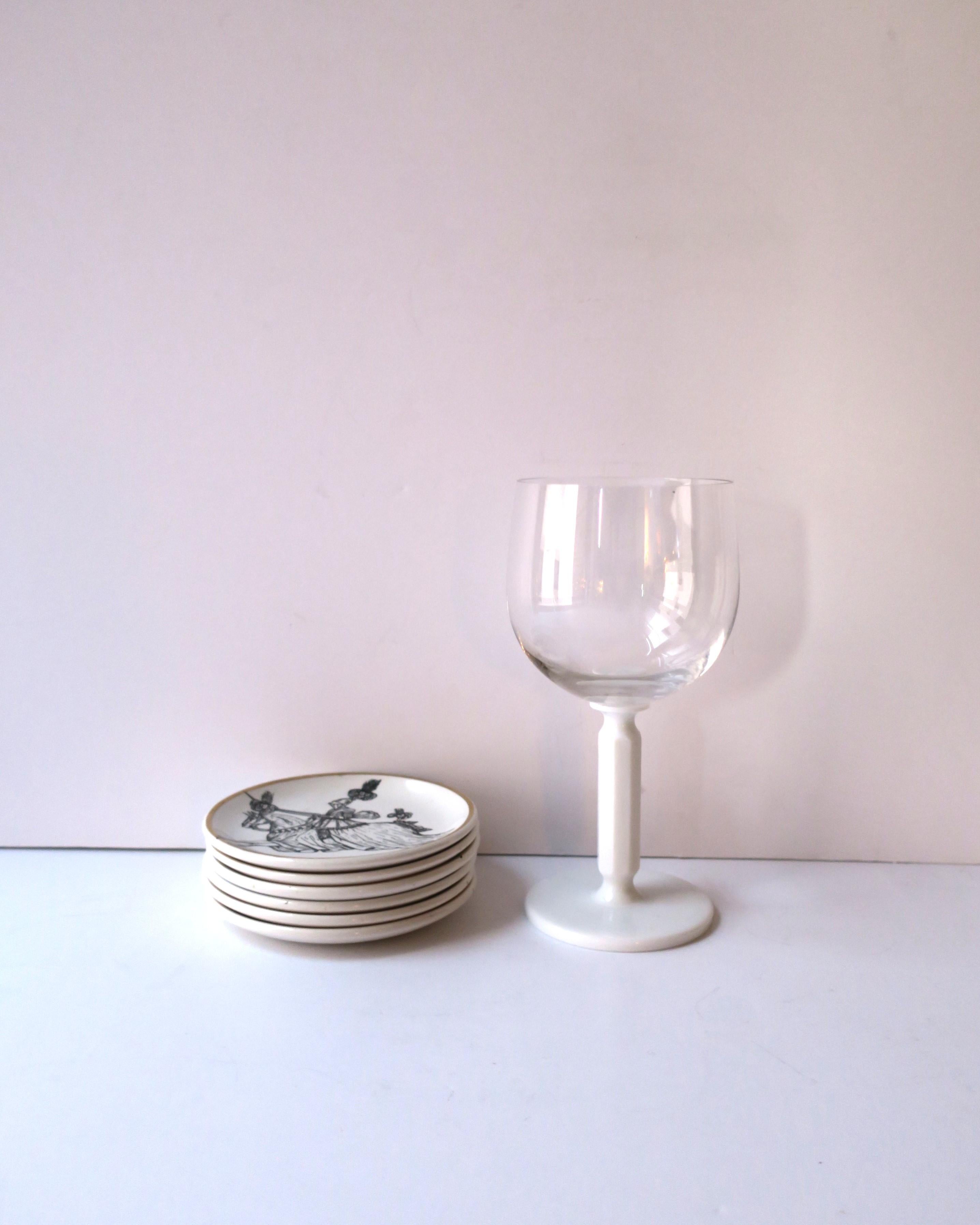 Rosenthal Studio-Line Wein- oder Cocktailgläser mit weißem Glassstiel, 4er-Set (Kristall) im Angebot