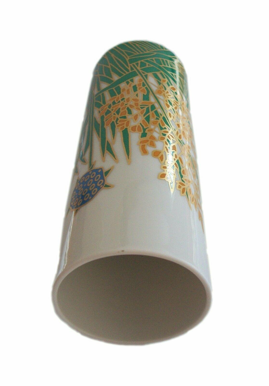 Ceramic ROSENTHAL  Studio Line  Wolf Bauer - Porcelain Vase - Germany - Circa 1970's For Sale