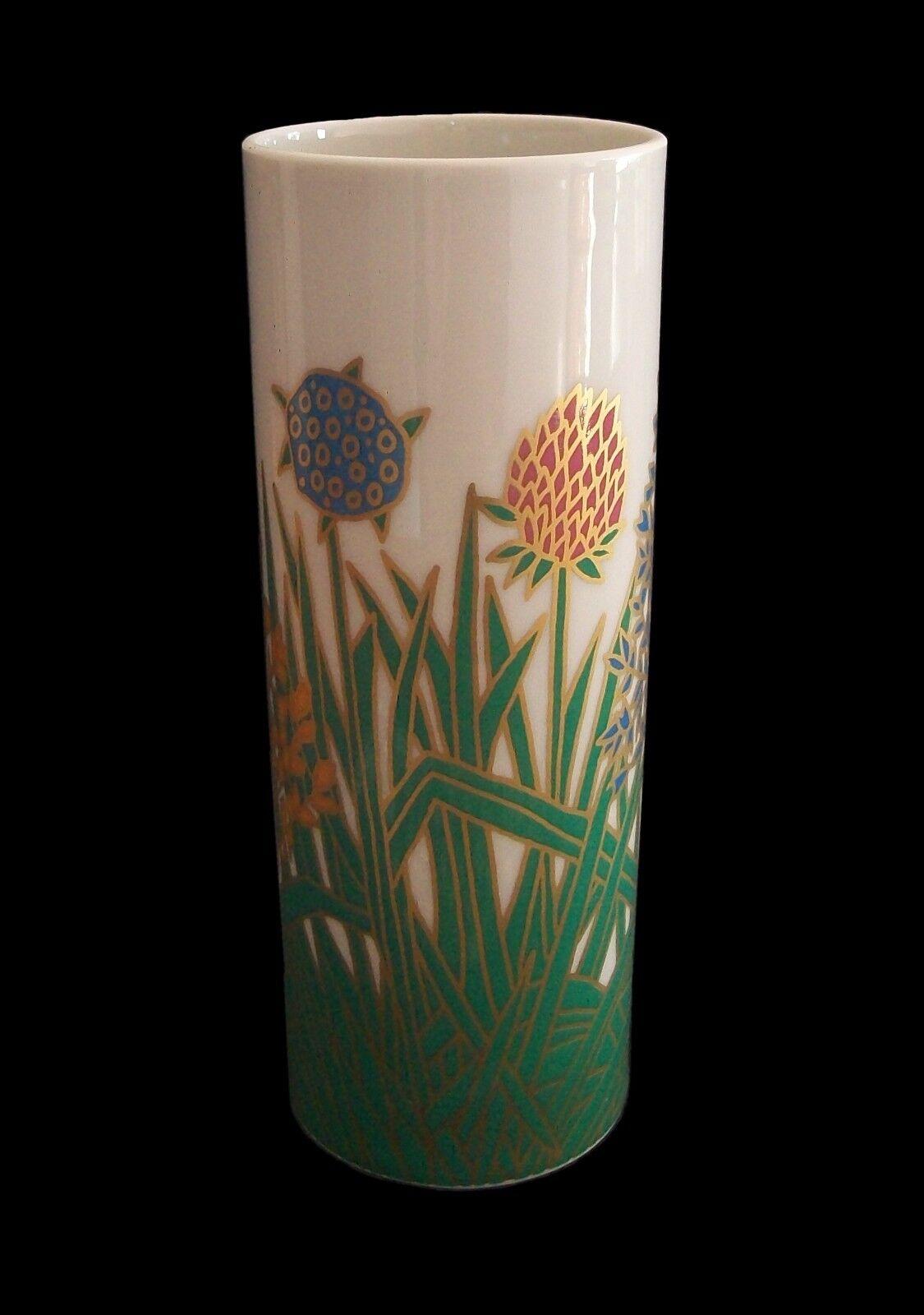 ROSENTHAL  Studio Line  Wolf Bauer - Porcelain Vase - Germany - Circa 1970's For Sale 1