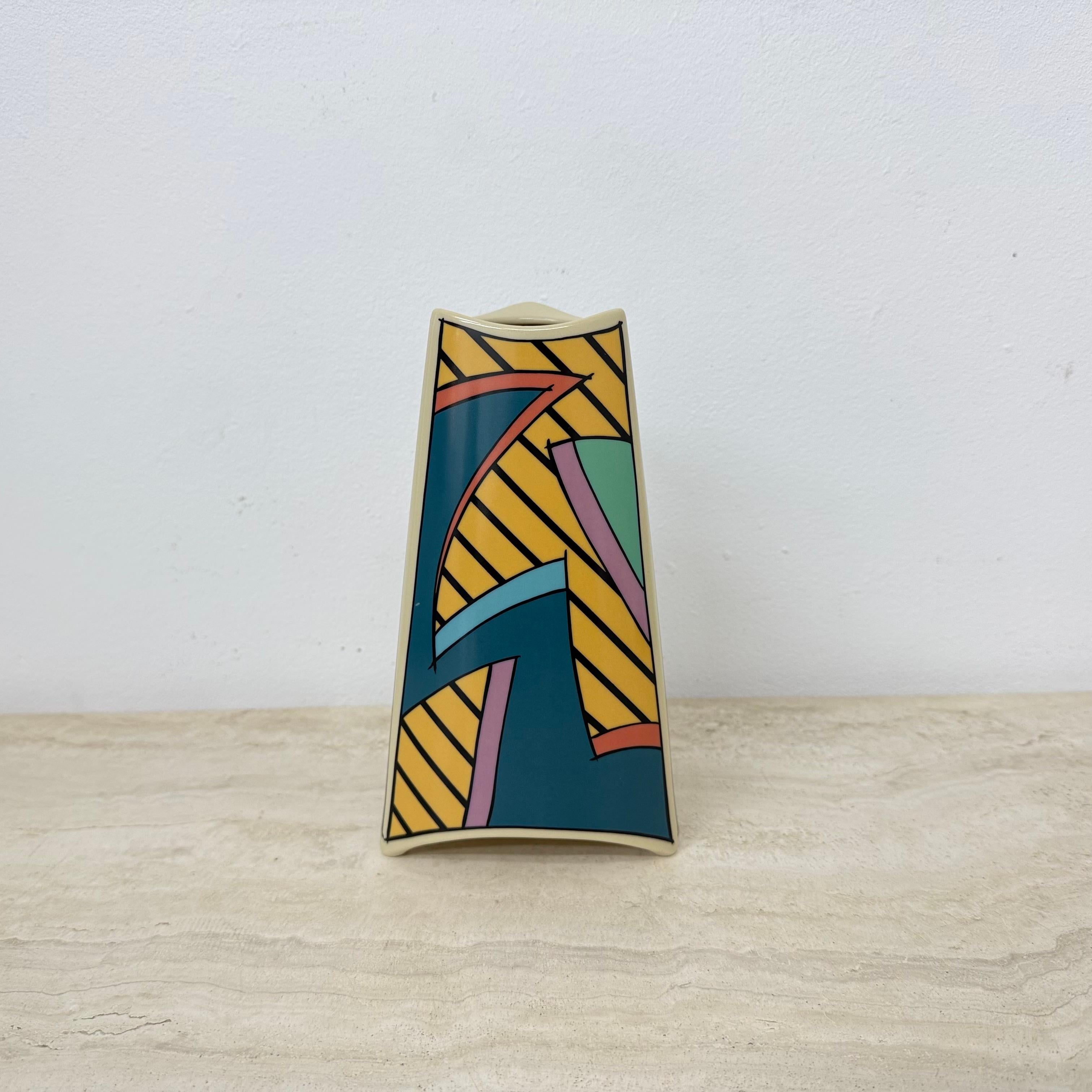 Rosenthal studio linie flash un jarron ceramica , 1980s Memphis finales del siglo XX en venta