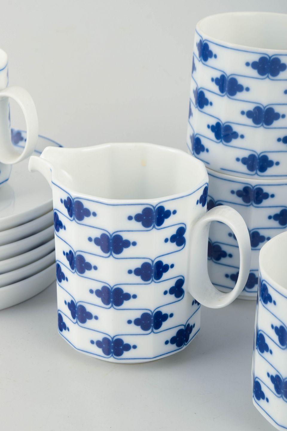 Rosenthal Studio-linie, six pairs of coffee cups with saucers and cream jug. (Deutsch) im Angebot
