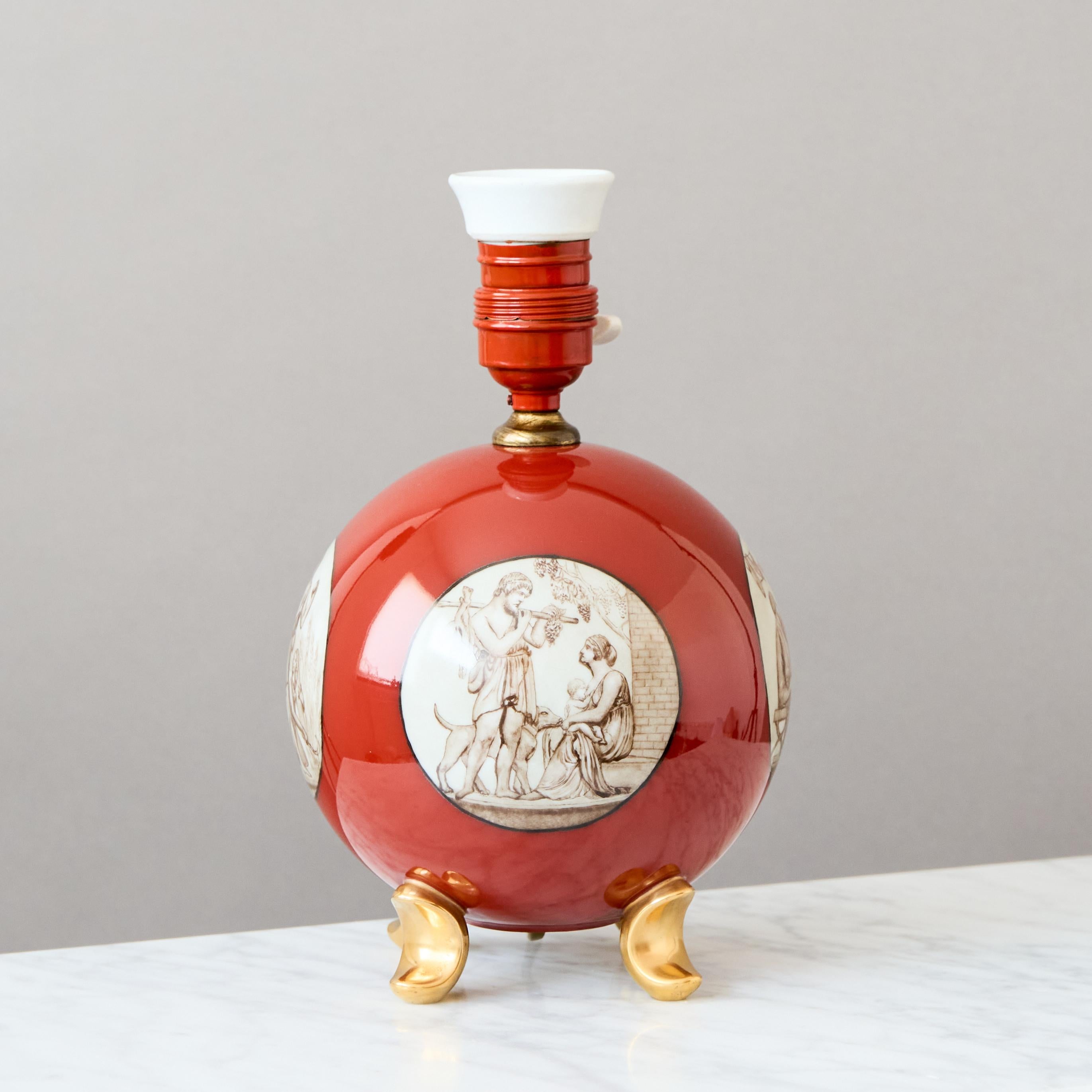 Rosenthal Table Lamp, Red & Gold Art Deco Hand-Painted Porcelain, Germany, 1935 In Good Condition For Sale In Malmö, SE