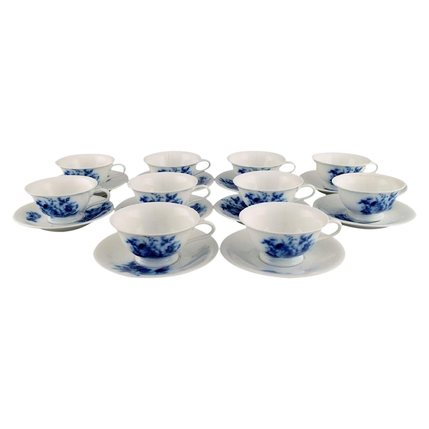 Rosenthal Tea Service for 10 People in Hand-Painted Porcelain, 1930s / 40s
