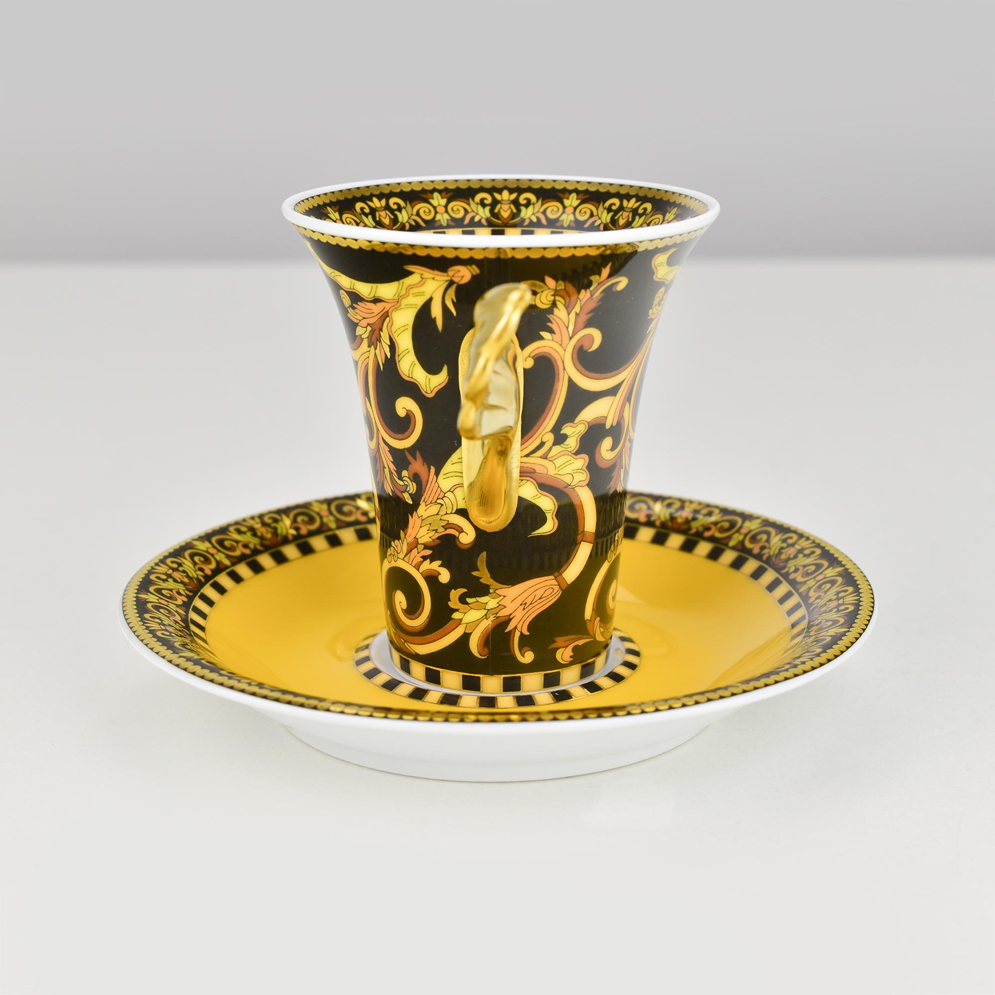Rosenthal Versace Barocco Espresso Mocha Cup & Saucer Gold Paul Wunderlich im Zustand „Gut“ im Angebot in Bad Säckingen, DE